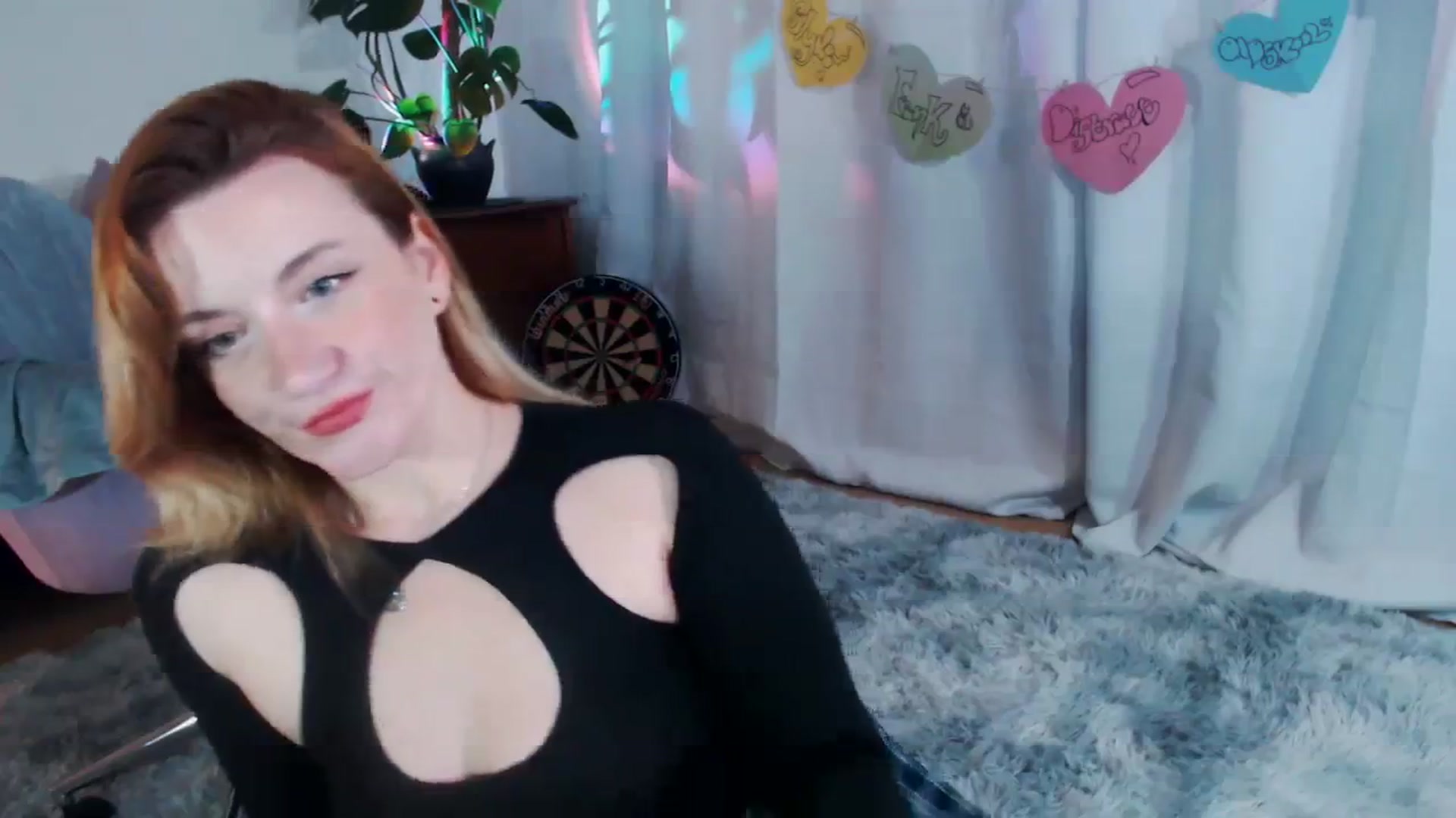 Gallery image thumbnail from xDaisyx's myfreecams stream on, 02/07/2024, 15:59 image 4 of 20