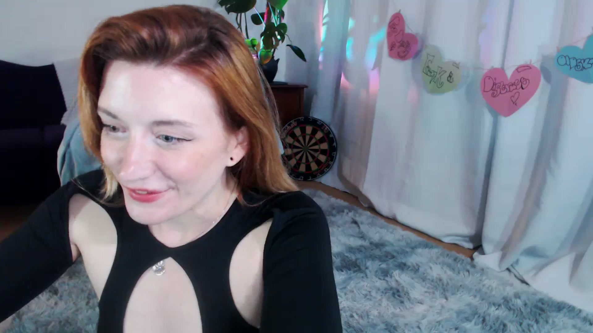 Gallery image thumbnail from xDaisyx's myfreecams stream on, 02/07/2024, 15:59 image 18 of 20