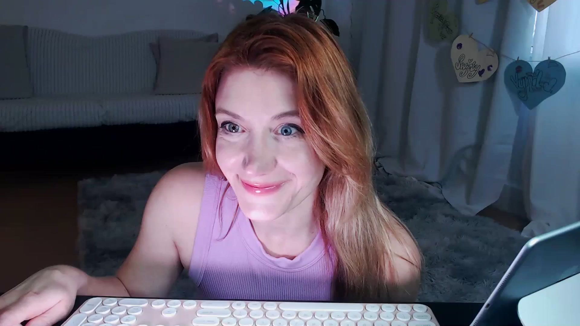 Gallery image thumbnail from xDaisyx's myfreecams stream on, 02/13/2024, 17:36 image 8 of 20