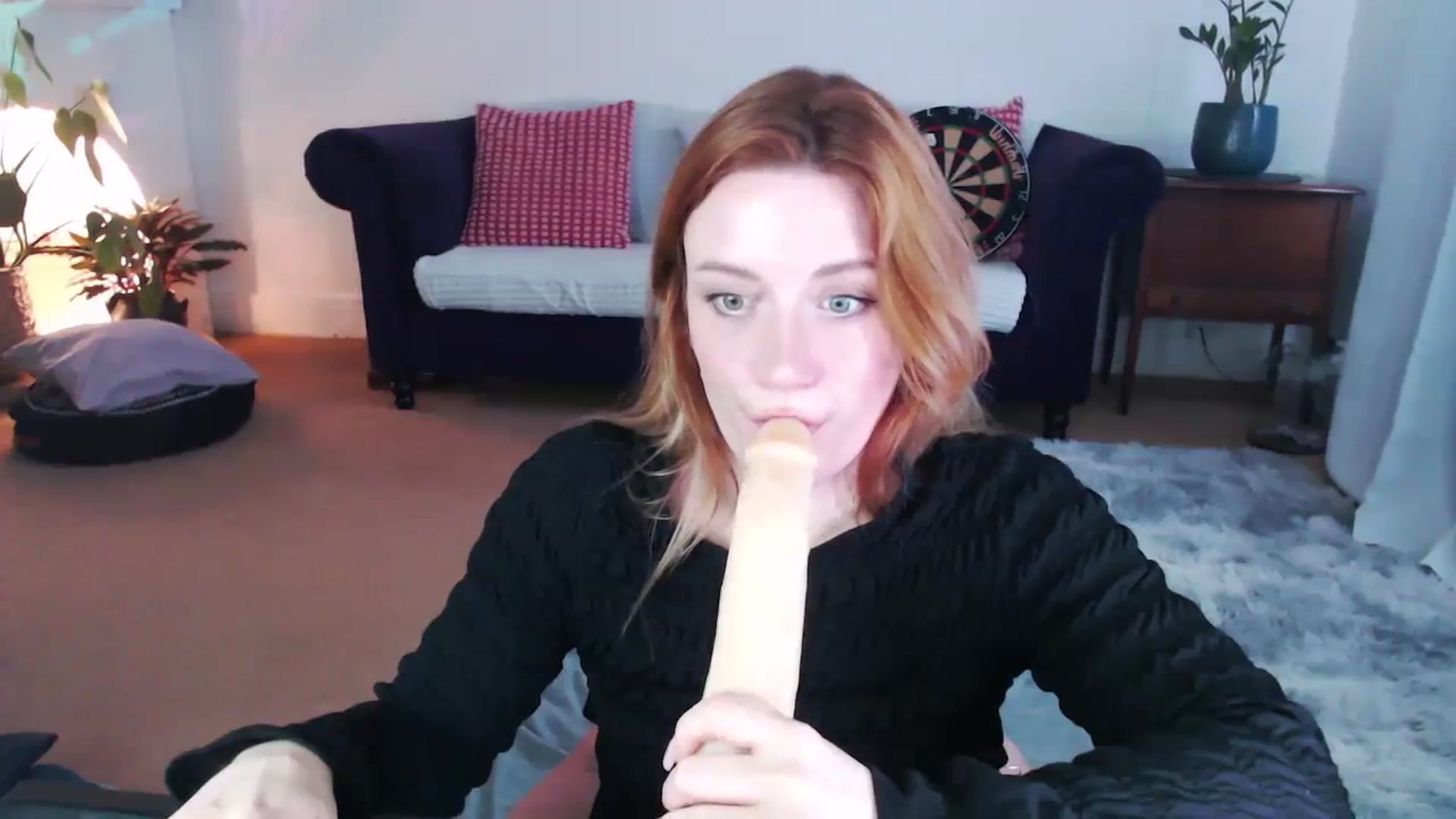 Gallery image thumbnail from xDaisyx's myfreecams stream on, 02/22/2024, 13:19 image 11 of 20