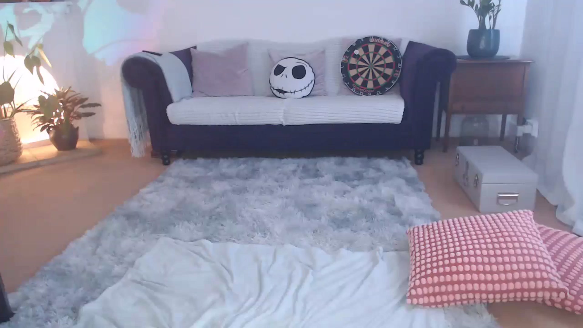 Gallery image thumbnail from xDaisyx's myfreecams stream on, 02/26/2024, 14:38 image 1 of 20
