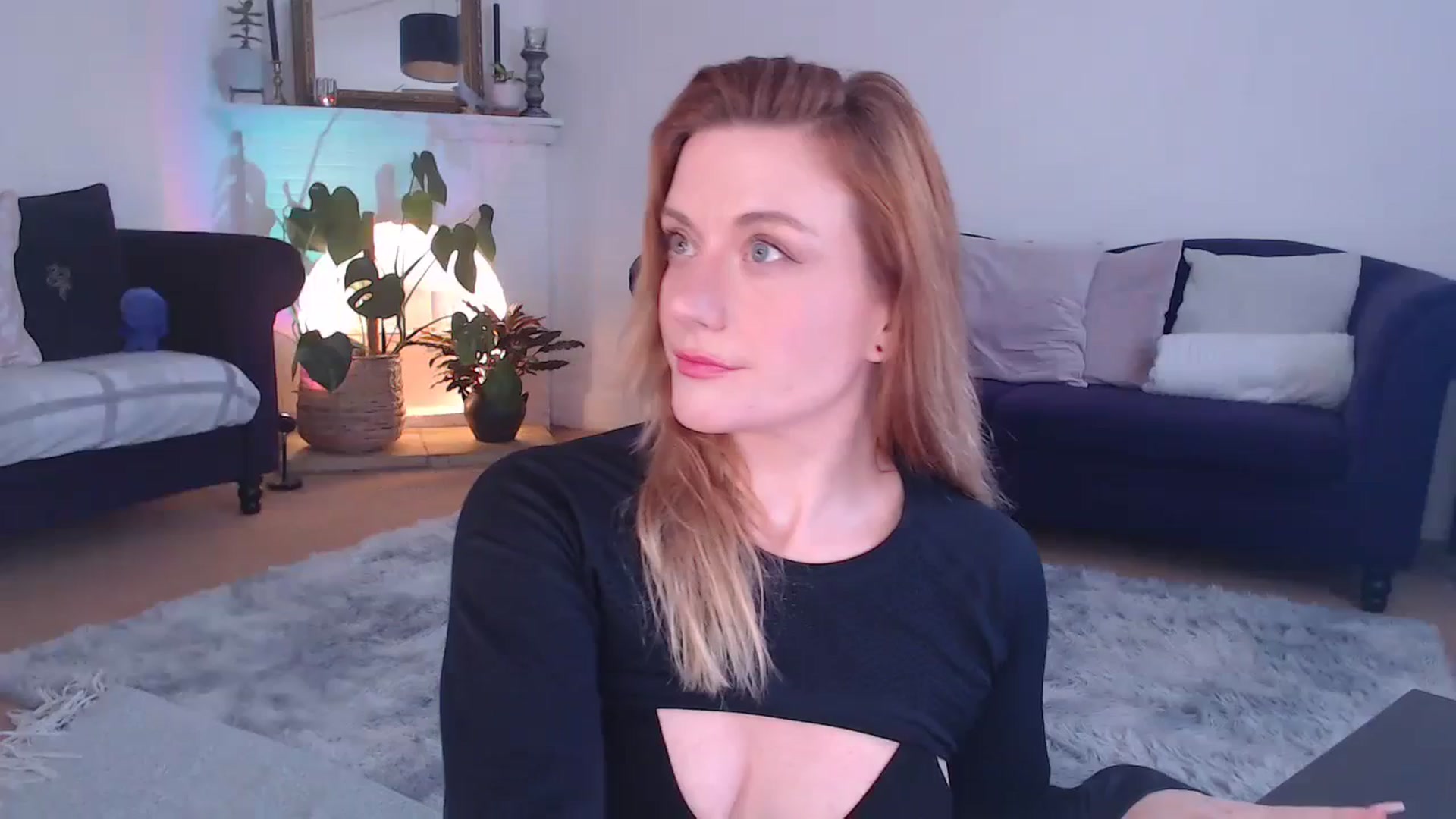 Gallery image thumbnail from xDaisyx's myfreecams stream on, 03/05/2024, 14:10 image 3 of 20
