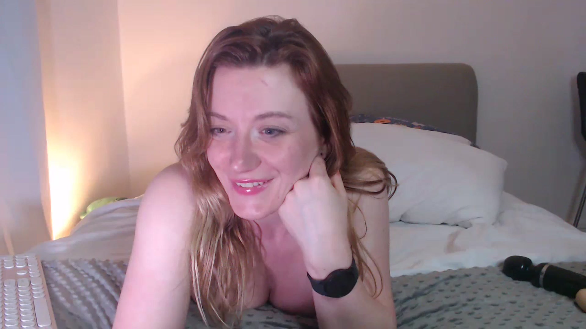 Gallery image thumbnail from xDaisyx's myfreecams stream on, 04/02/2024, 23:45 image 20 of 20
