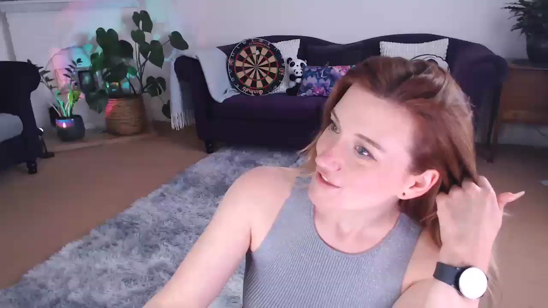 Gallery image thumbnail from xDaisyx's myfreecams stream on, 04/04/2024, 15:49 image 19 of 20