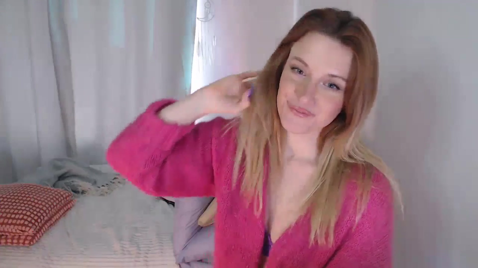 Gallery image thumbnail from xDaisyx's myfreecams stream on, 04/23/2024, 14:32 image 16 of 20