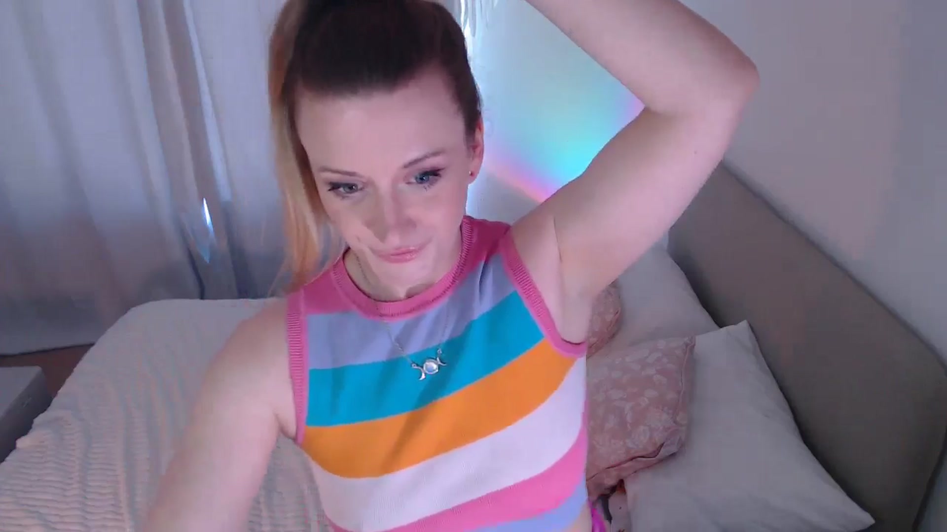 Gallery image thumbnail from xDaisyx's myfreecams stream on, 05/09/2024, 16:07 image 11 of 20