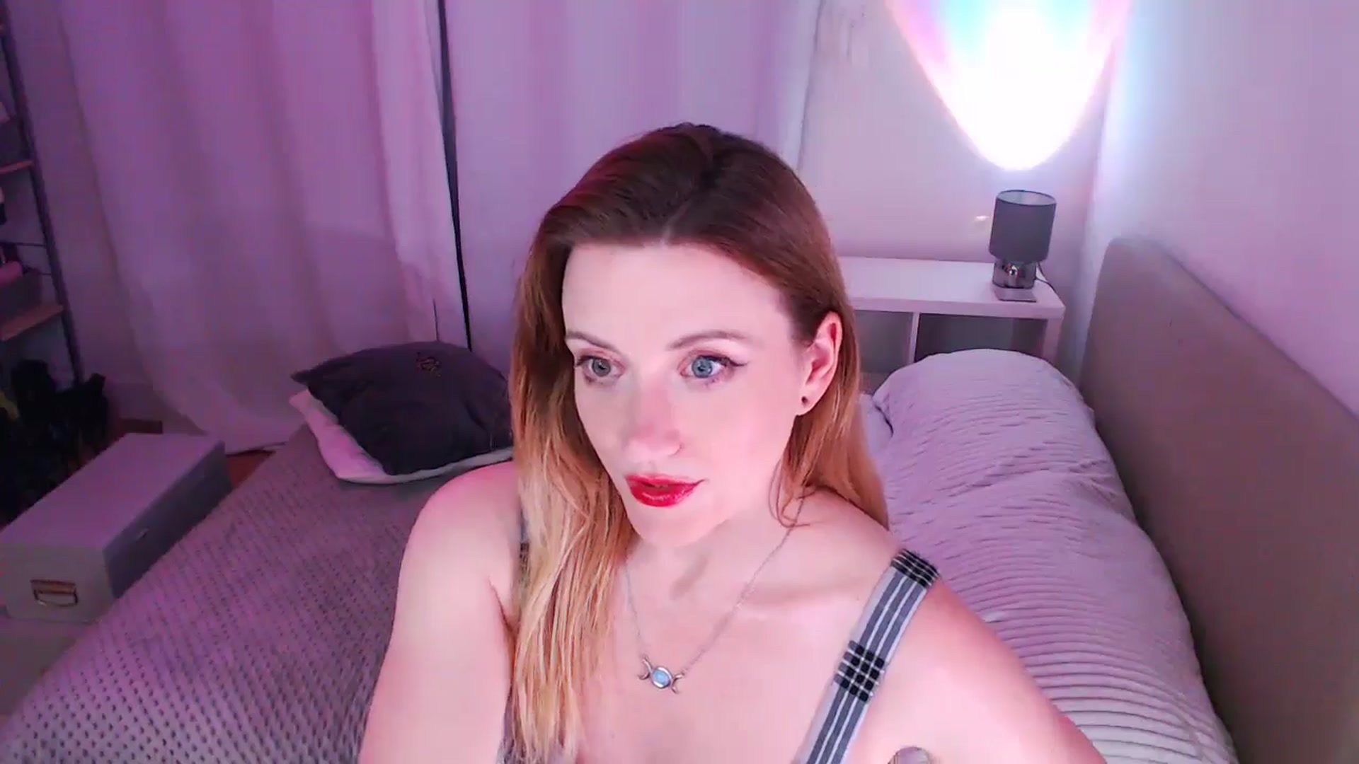 Gallery image thumbnail from xDaisyx's myfreecams stream on, 05/15/2024, 23:52 image 18 of 20