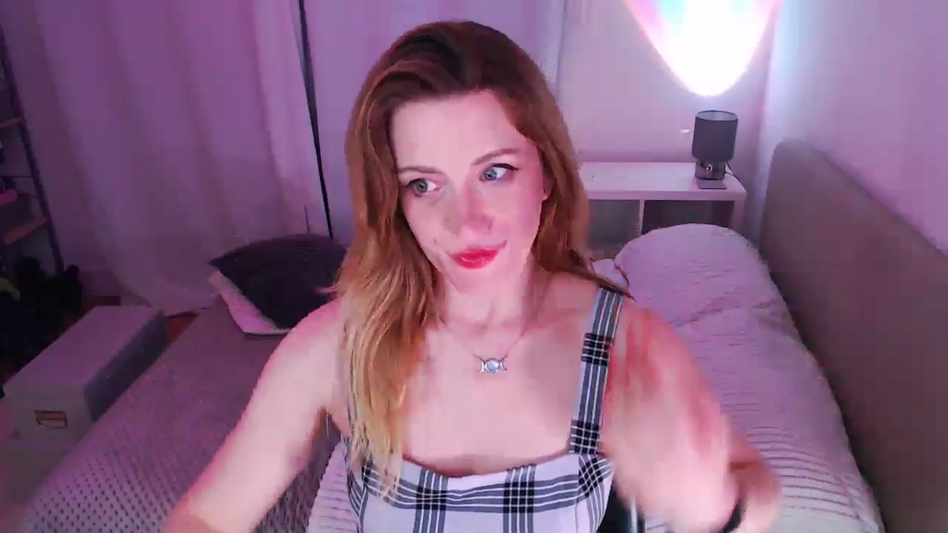Gallery image thumbnail from xDaisyx's myfreecams stream on, 05/15/2024, 23:52 image 16 of 20