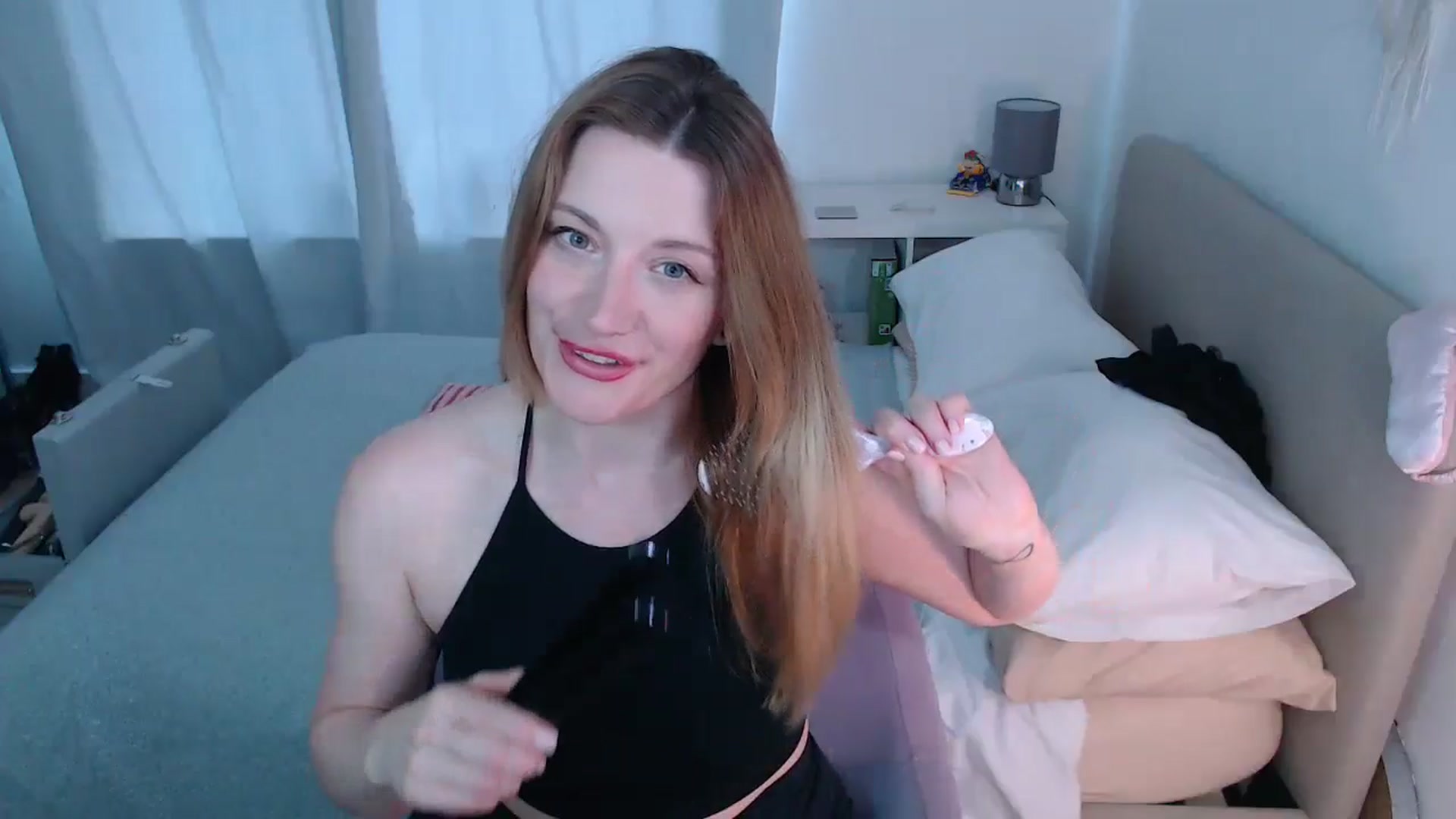 Gallery image thumbnail from xDaisyx's myfreecams stream on, 05/27/2024, 13:17 image 6 of 20