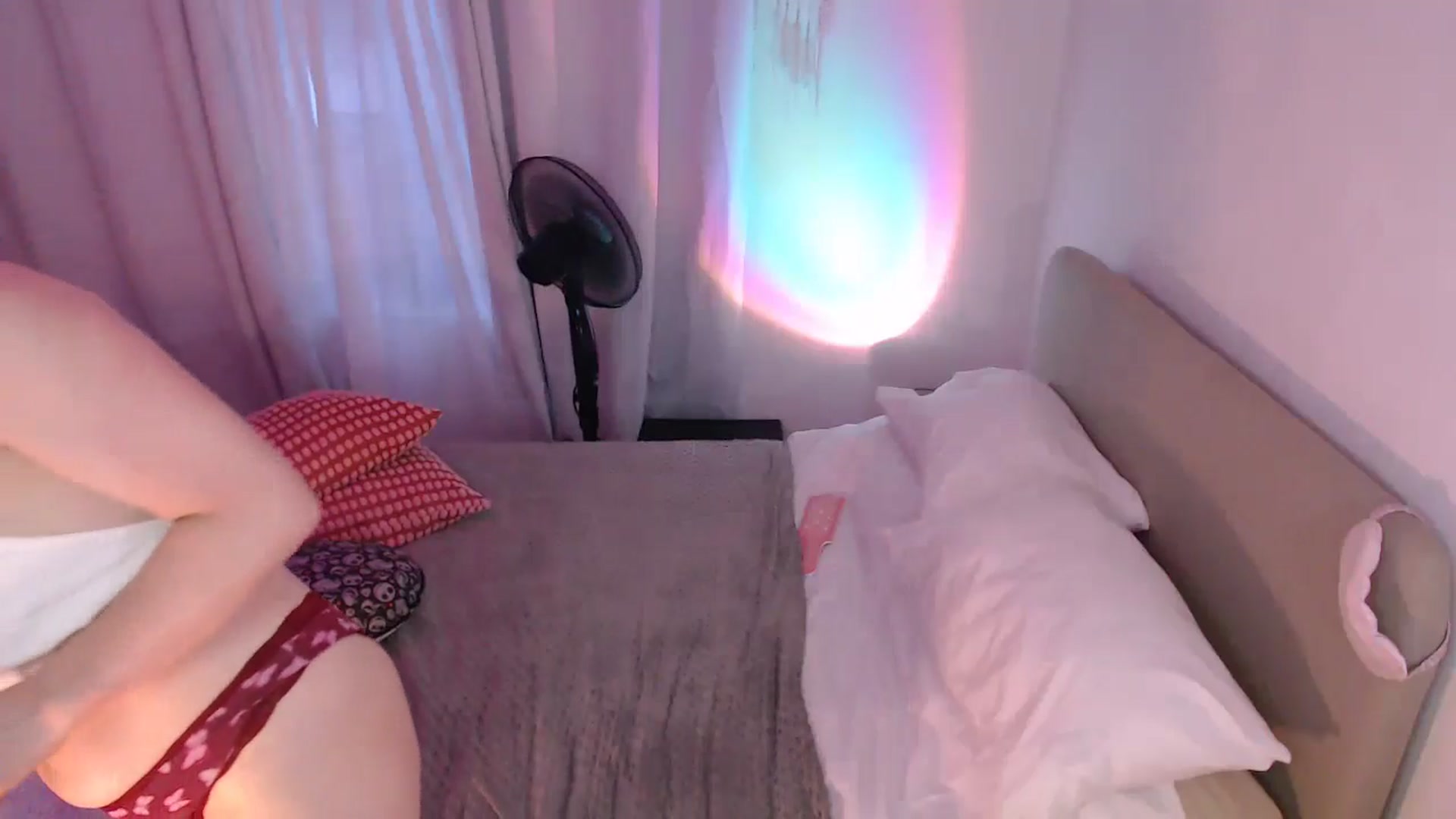 Gallery image thumbnail from xDaisyx's myfreecams stream on, 06/21/2024, 20:52 image 15 of 20