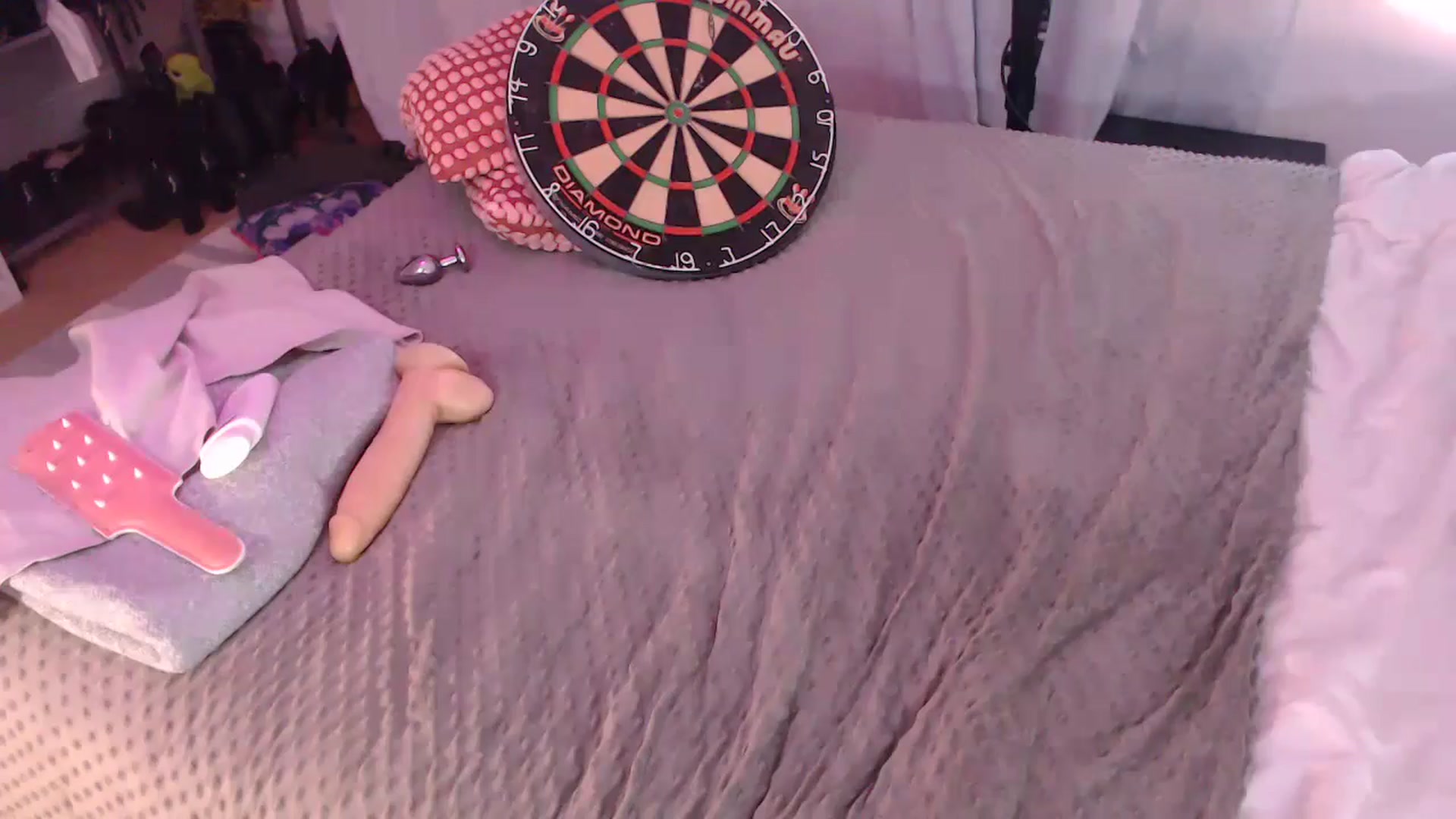 Gallery image thumbnail from xDaisyx's myfreecams stream on, 06/22/2024, 24:07 image 15 of 20