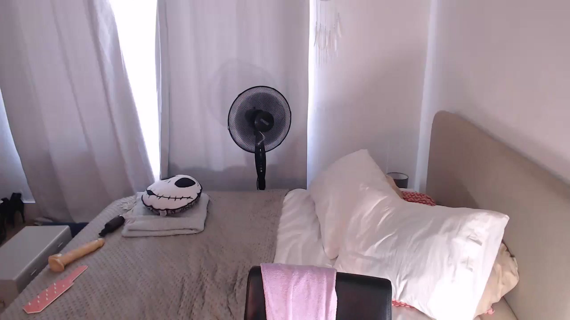 Gallery image thumbnail from xDaisyx's myfreecams stream on, 06/27/2024, 16:44 image 16 of 20