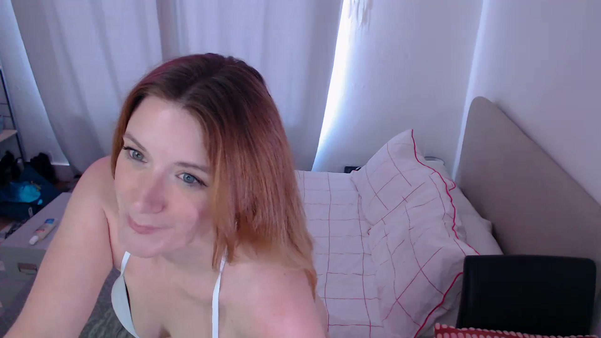 Gallery image thumbnail from xDaisyx's myfreecams stream on, 07/19/2024, 14:04 image 13 of 20