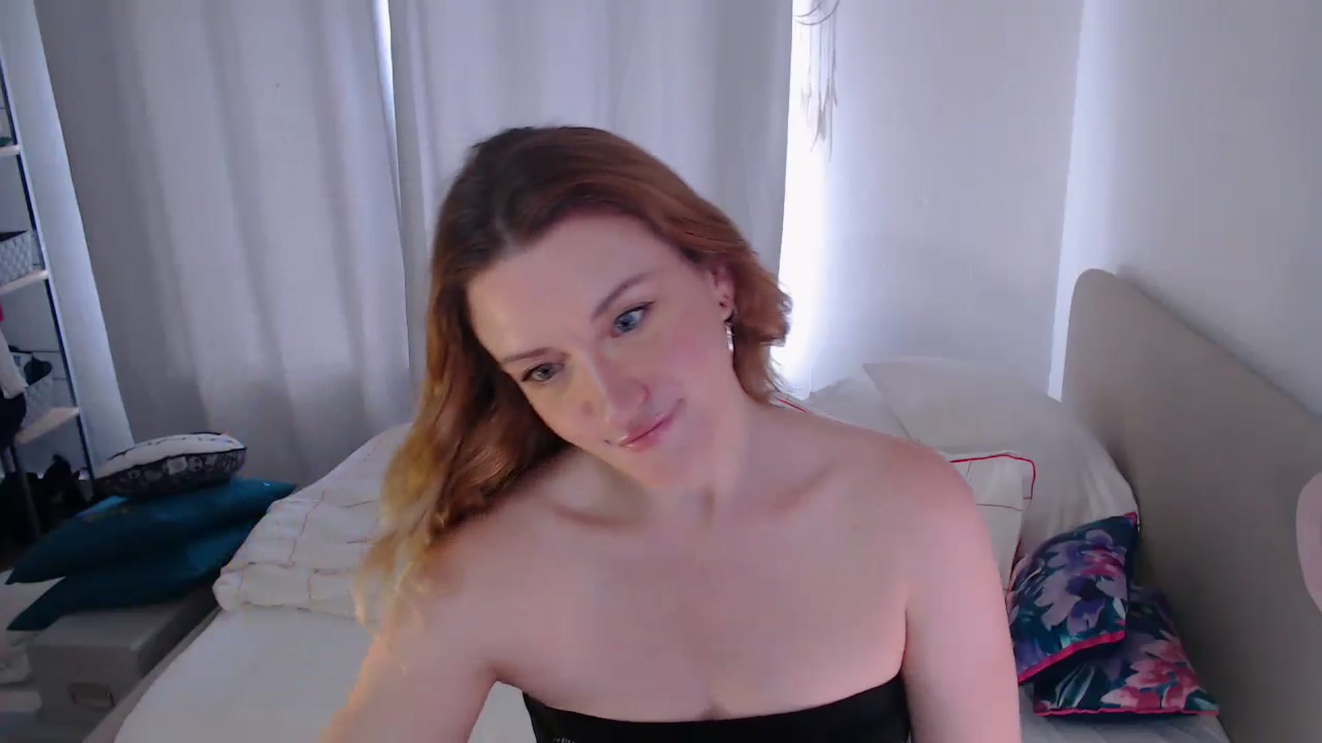 Gallery image thumbnail from xDaisyx's myfreecams stream on, 07/25/2024, 14:12 image 3 of 20