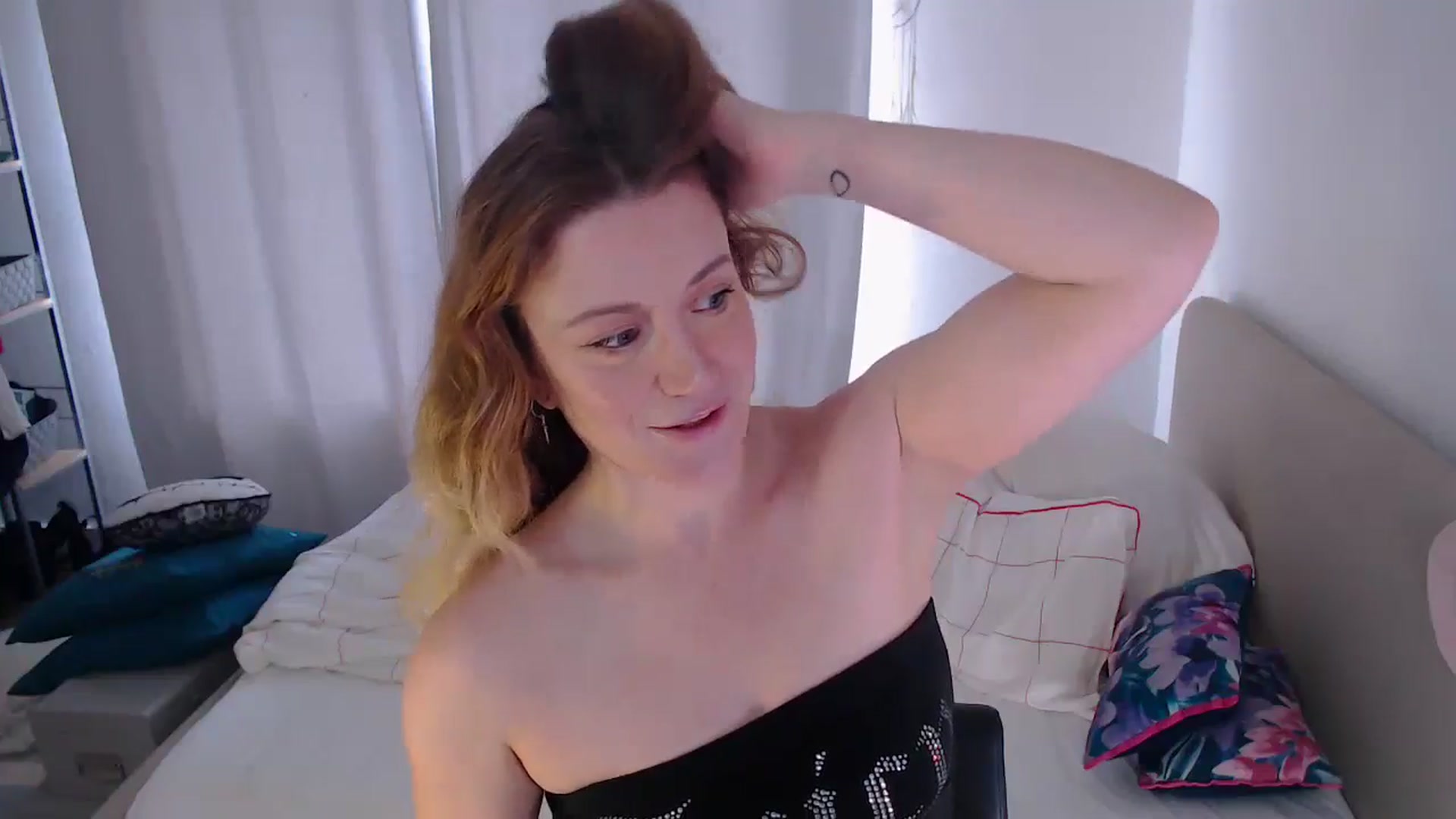 Gallery image thumbnail from xDaisyx's myfreecams stream on, 07/25/2024, 14:12 image 4 of 20