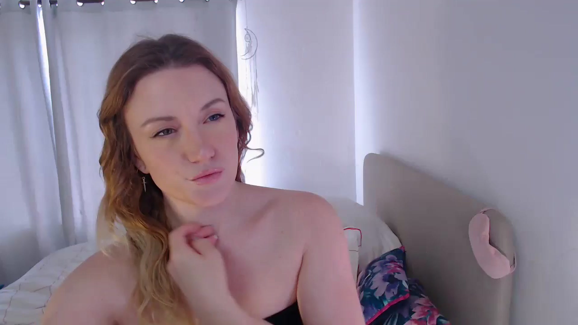 Gallery image thumbnail from xDaisyx's myfreecams stream on, 07/25/2024, 14:12 image 1 of 20