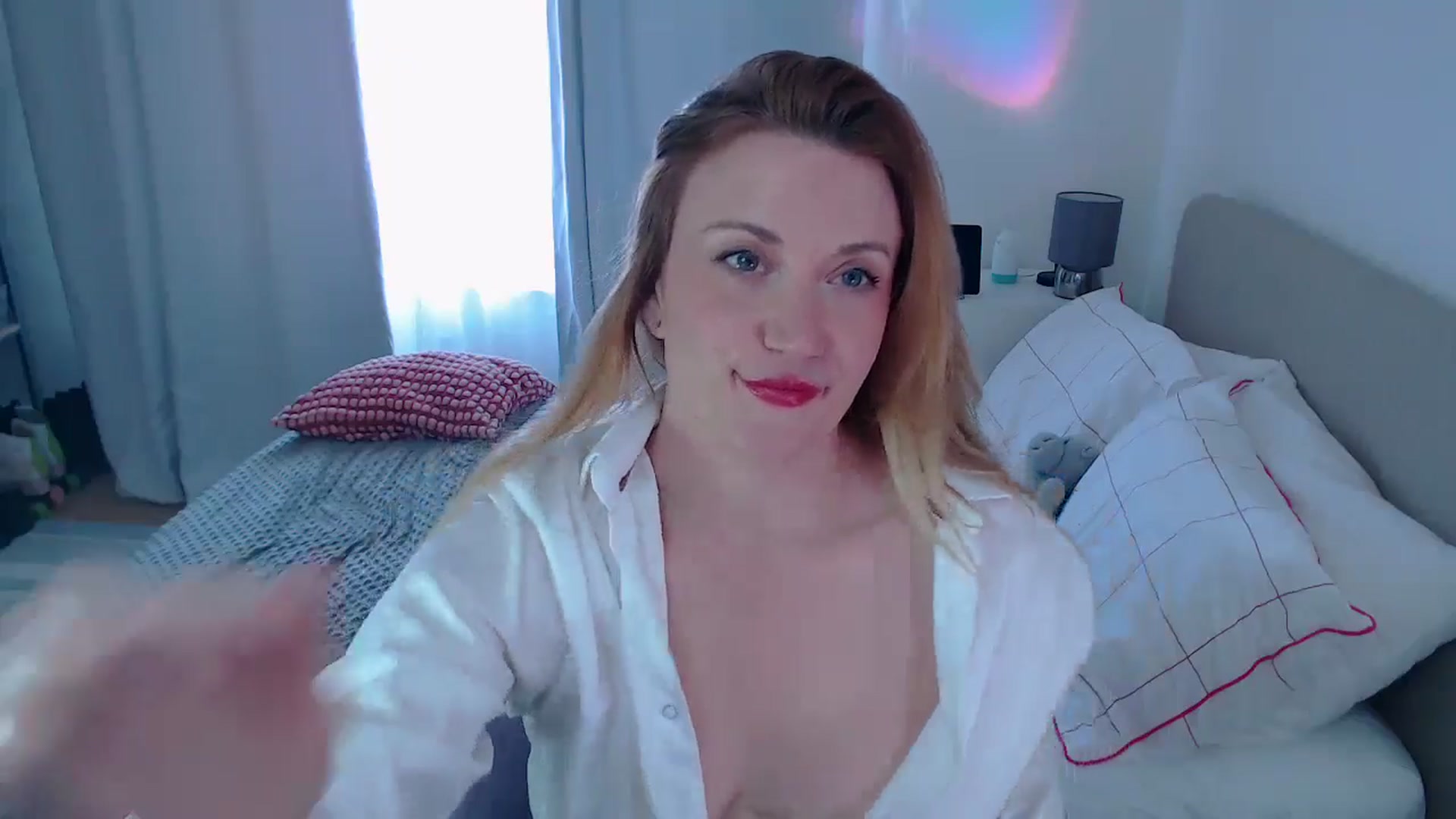 Gallery image thumbnail from xDaisyx's myfreecams stream on, 08/30/2024, 16:35 image 3 of 20