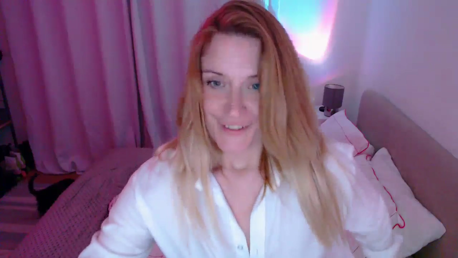 Gallery image thumbnail from xDaisyx's myfreecams stream on, 08/31/2024, 24:01 image 14 of 20