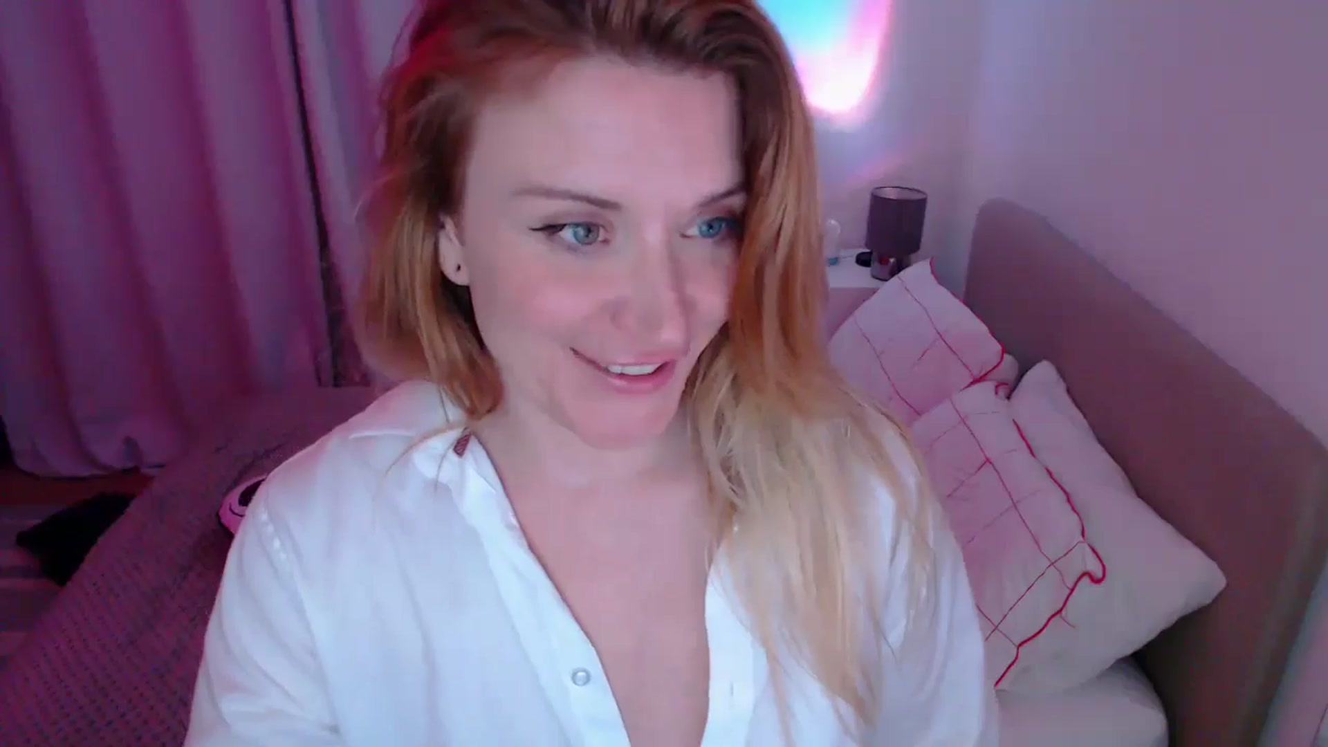 Gallery image thumbnail from xDaisyx's myfreecams stream on, 08/31/2024, 24:01 image 17 of 20