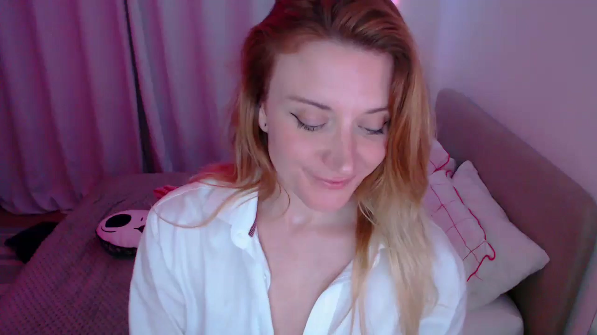 Gallery image thumbnail from xDaisyx's myfreecams stream on, 08/31/2024, 24:16 image 15 of 20