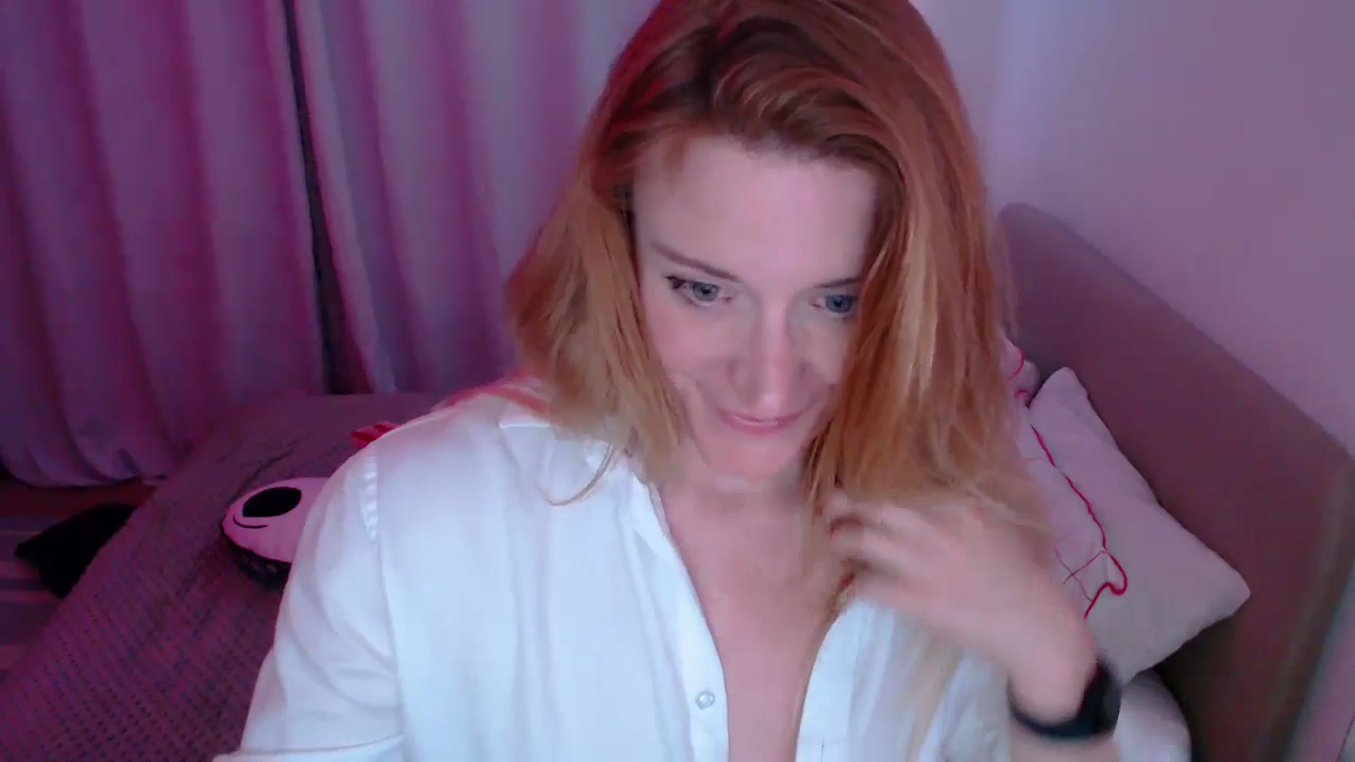 Gallery image thumbnail from xDaisyx's myfreecams stream on, 08/31/2024, 24:16 image 5 of 20