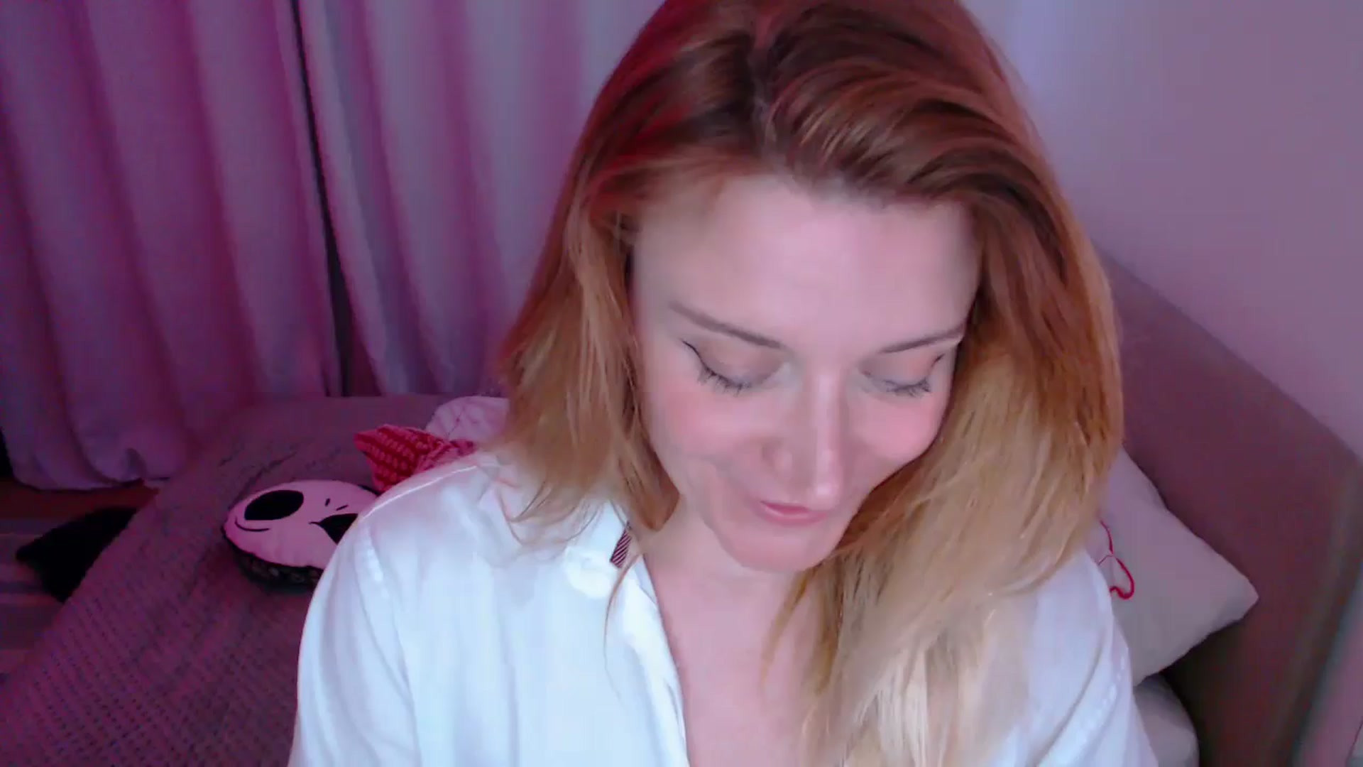 Gallery image thumbnail from xDaisyx's myfreecams stream on, 08/31/2024, 24:16 image 2 of 20