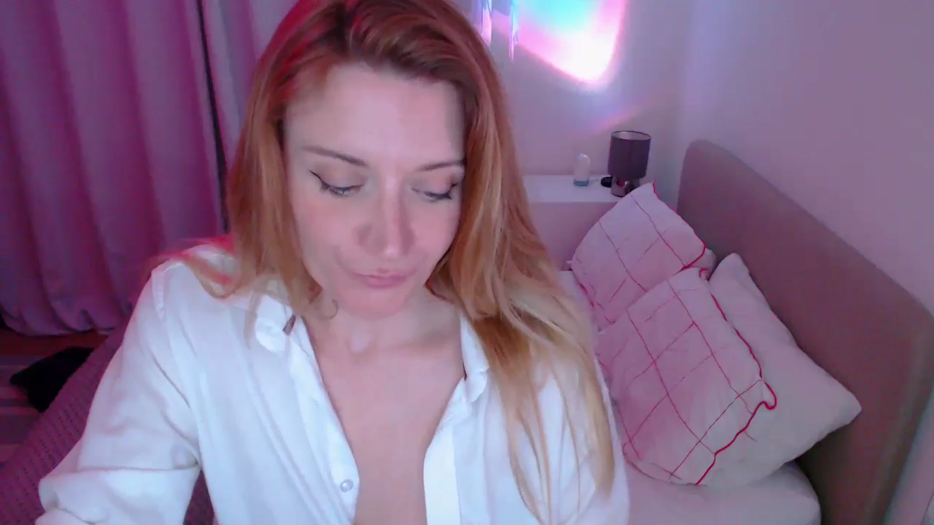 Gallery image thumbnail from xDaisyx's myfreecams stream on, 08/31/2024, 24:16 image 11 of 20
