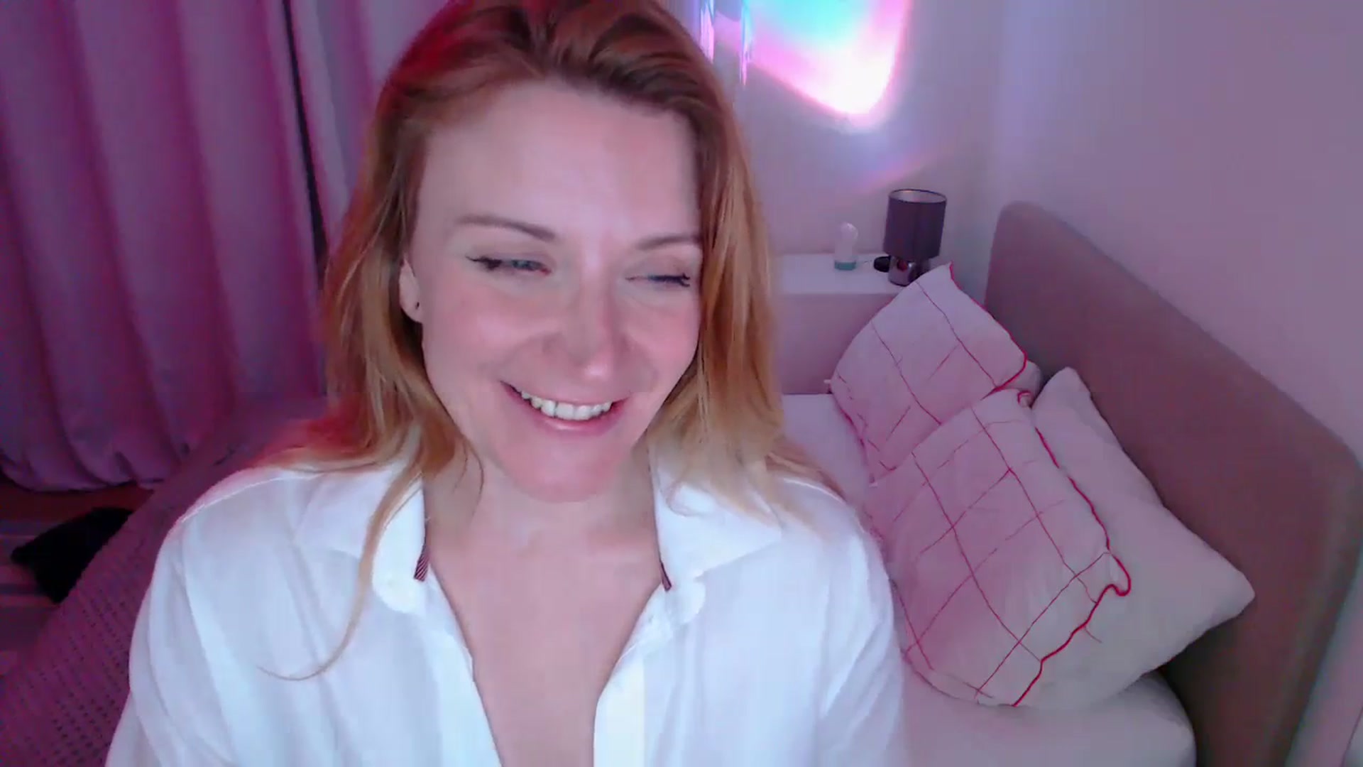 Gallery image thumbnail from xDaisyx's myfreecams stream on, 08/31/2024, 24:16 image 18 of 20