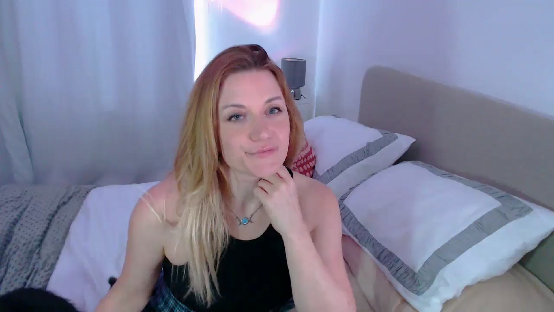 Gallery image thumbnail from xDaisyx's myfreecams stream on, 09/03/2024, 17:09 image 9 of 20