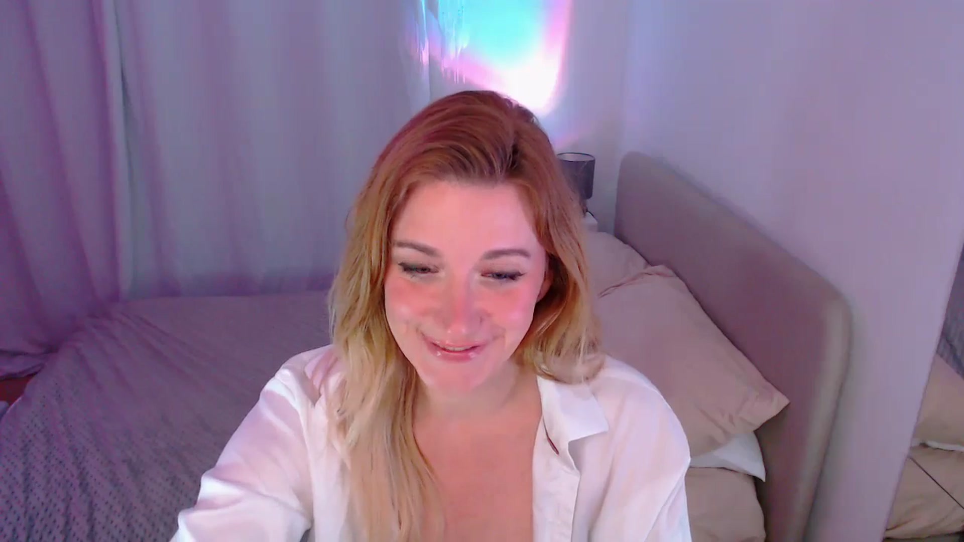 Gallery image thumbnail from xDaisyx's myfreecams stream on, 09/06/2024, 23:06 image 7 of 20