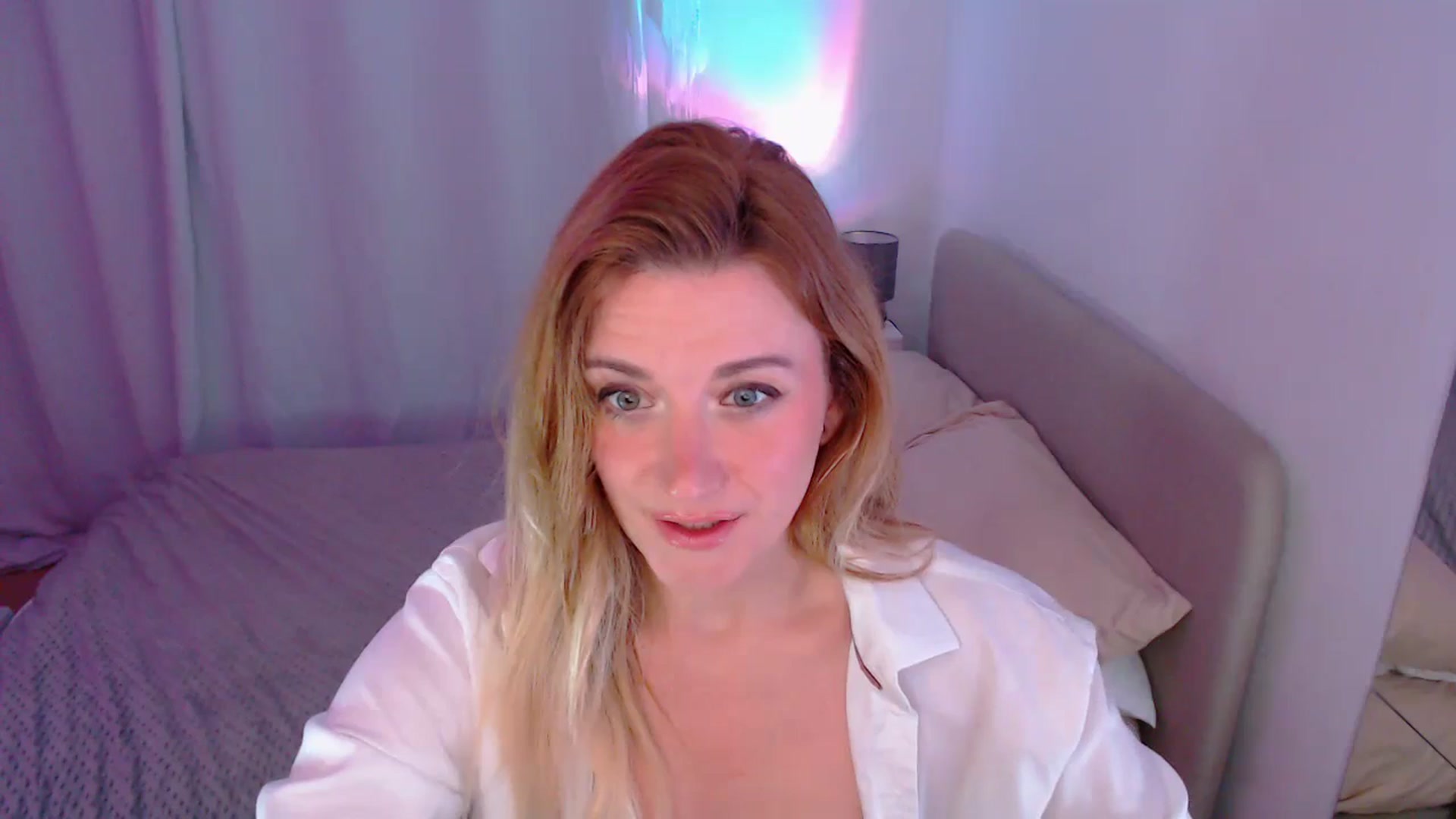 Gallery image thumbnail from xDaisyx's myfreecams stream on, 09/06/2024, 23:06 image 8 of 20