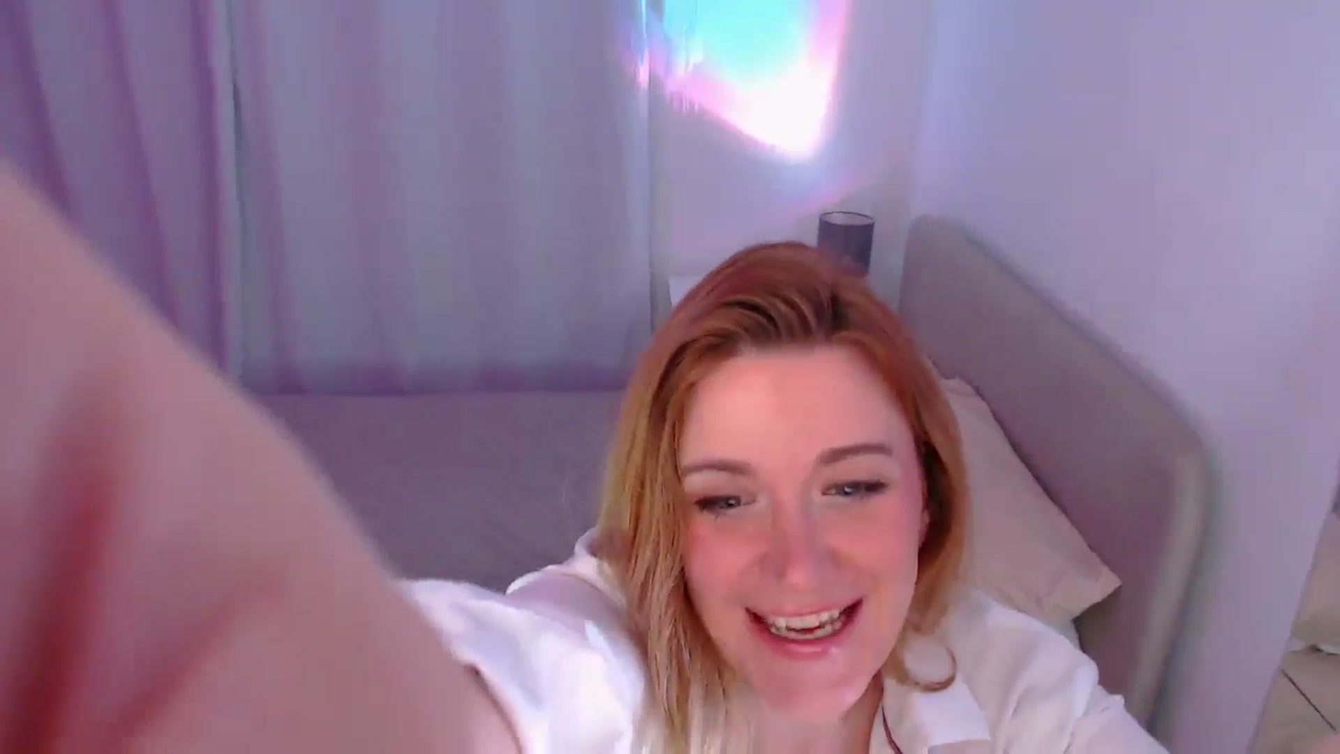 Gallery image thumbnail from xDaisyx's myfreecams stream on, 09/06/2024, 23:06 image 9 of 20