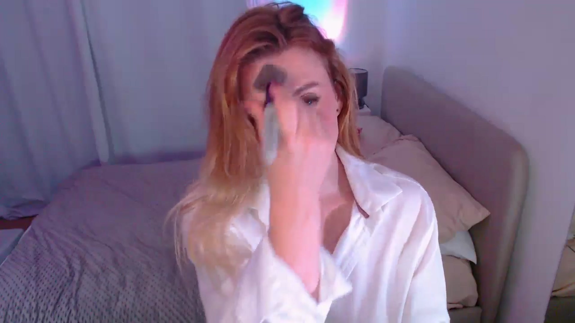 Gallery image thumbnail from xDaisyx's myfreecams stream on, 09/07/2024, 01:36 image 16 of 20
