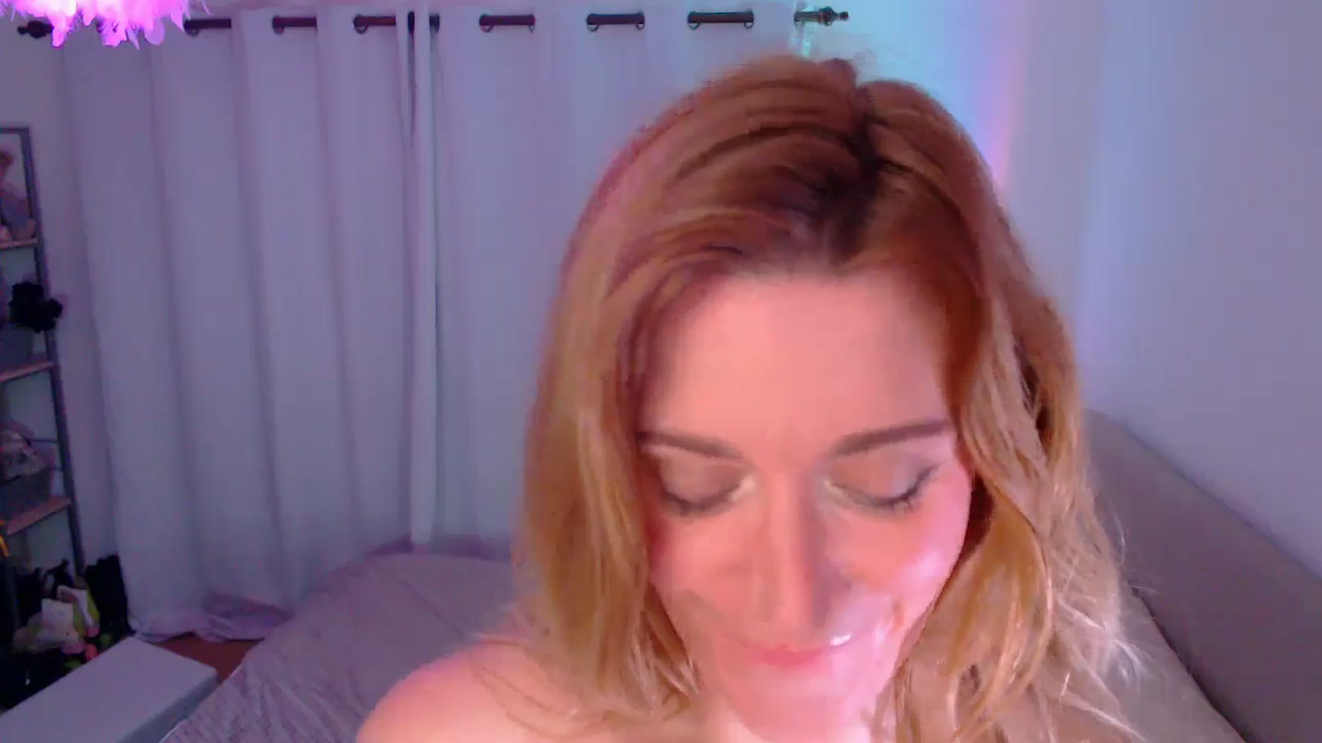 Gallery image thumbnail from xDaisyx's myfreecams stream on, 09/07/2024, 01:36 image 20 of 20