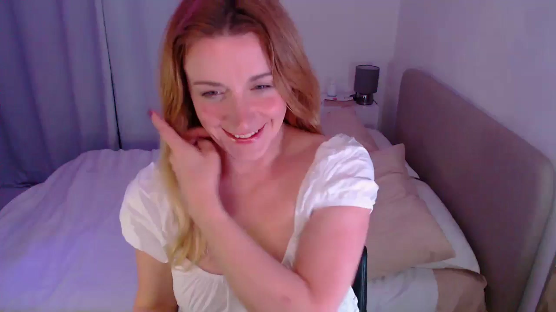 Gallery image thumbnail from xDaisyx's myfreecams stream on, 09/12/2024, 22:17 image 1 of 20