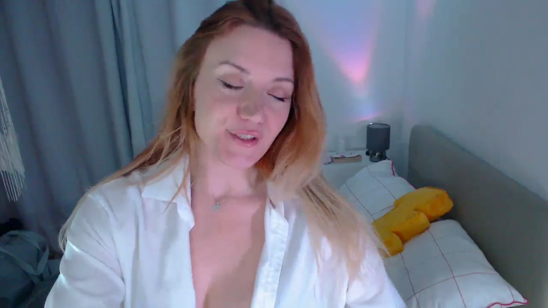 Gallery image thumbnail from xDaisyx's myfreecams stream on, 09/16/2024, 19:18 image 7 of 20