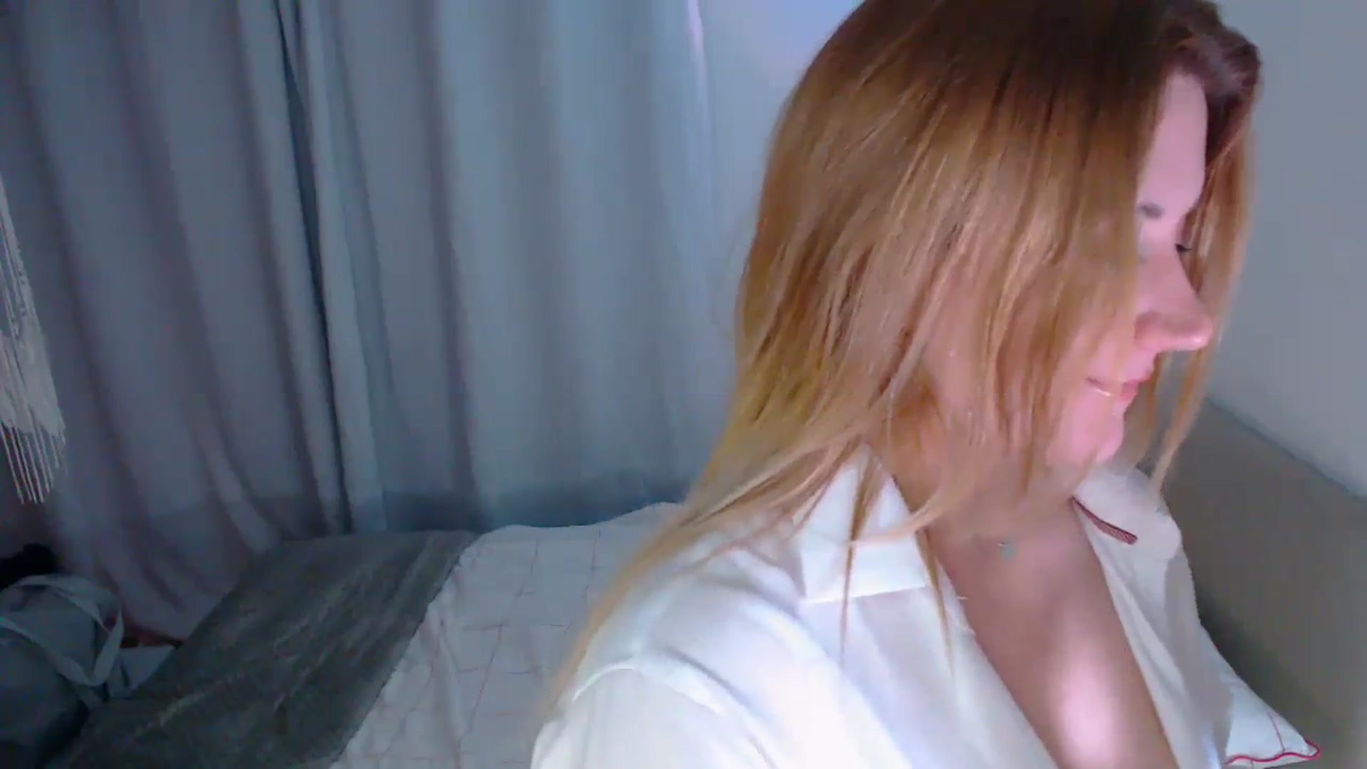 Gallery image thumbnail from xDaisyx's myfreecams stream on, 09/16/2024, 19:18 image 5 of 20