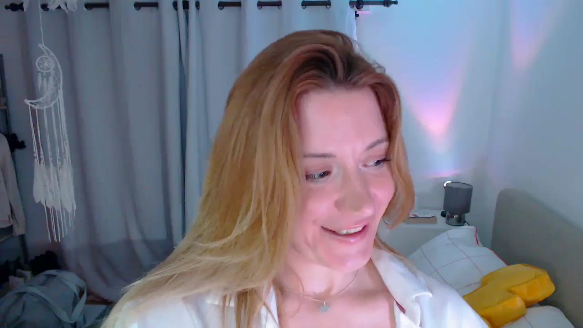 Gallery image thumbnail from xDaisyx's myfreecams stream on, 09/17/2024, 06:12 image 2 of 20