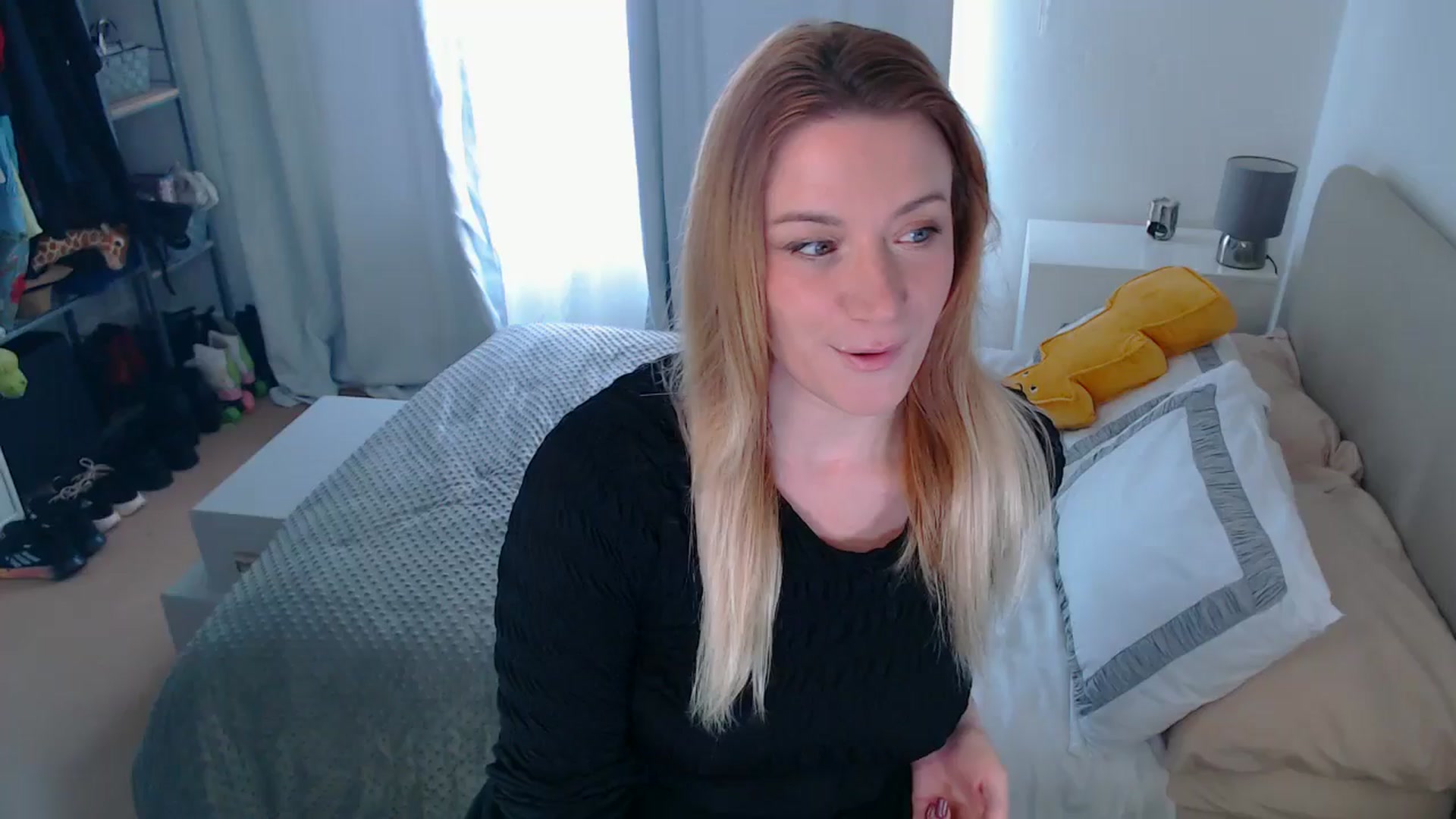 Gallery image thumbnail from xDaisyx's myfreecams stream on, 09/26/2024, 18:27 image 1 of 20