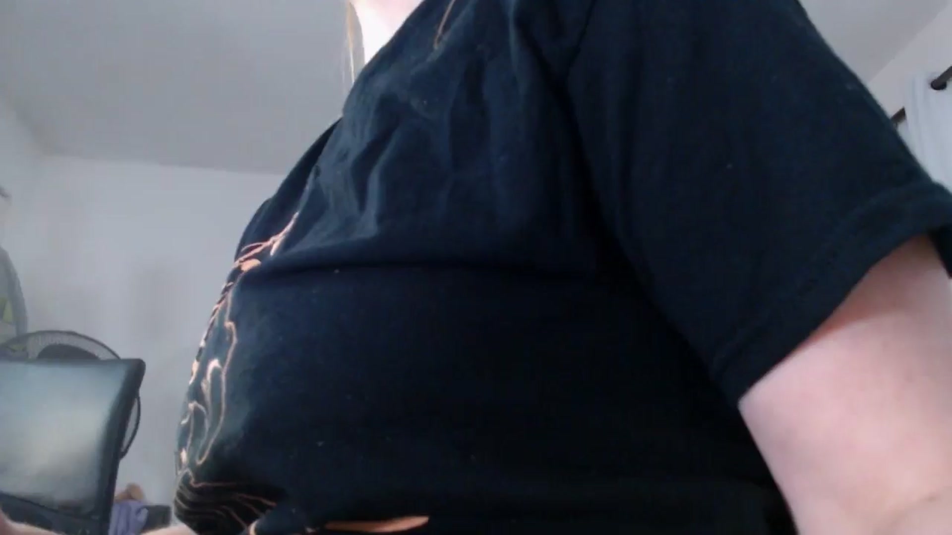 Gallery image thumbnail from xDaisyx's myfreecams stream on, 09/26/2024, 18:39 image 3 of 20