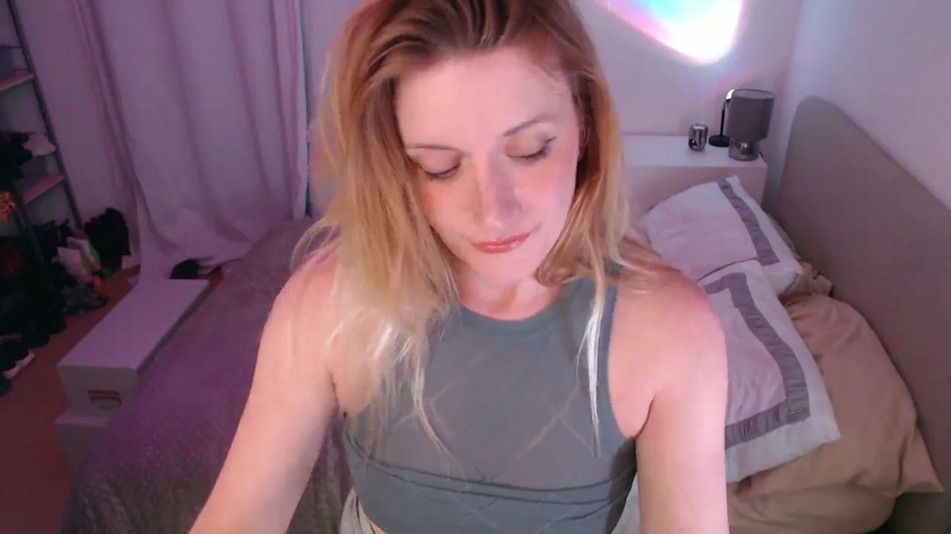Gallery image thumbnail from xDaisyx's myfreecams stream on, 09/29/2024, 03:44 image 4 of 20
