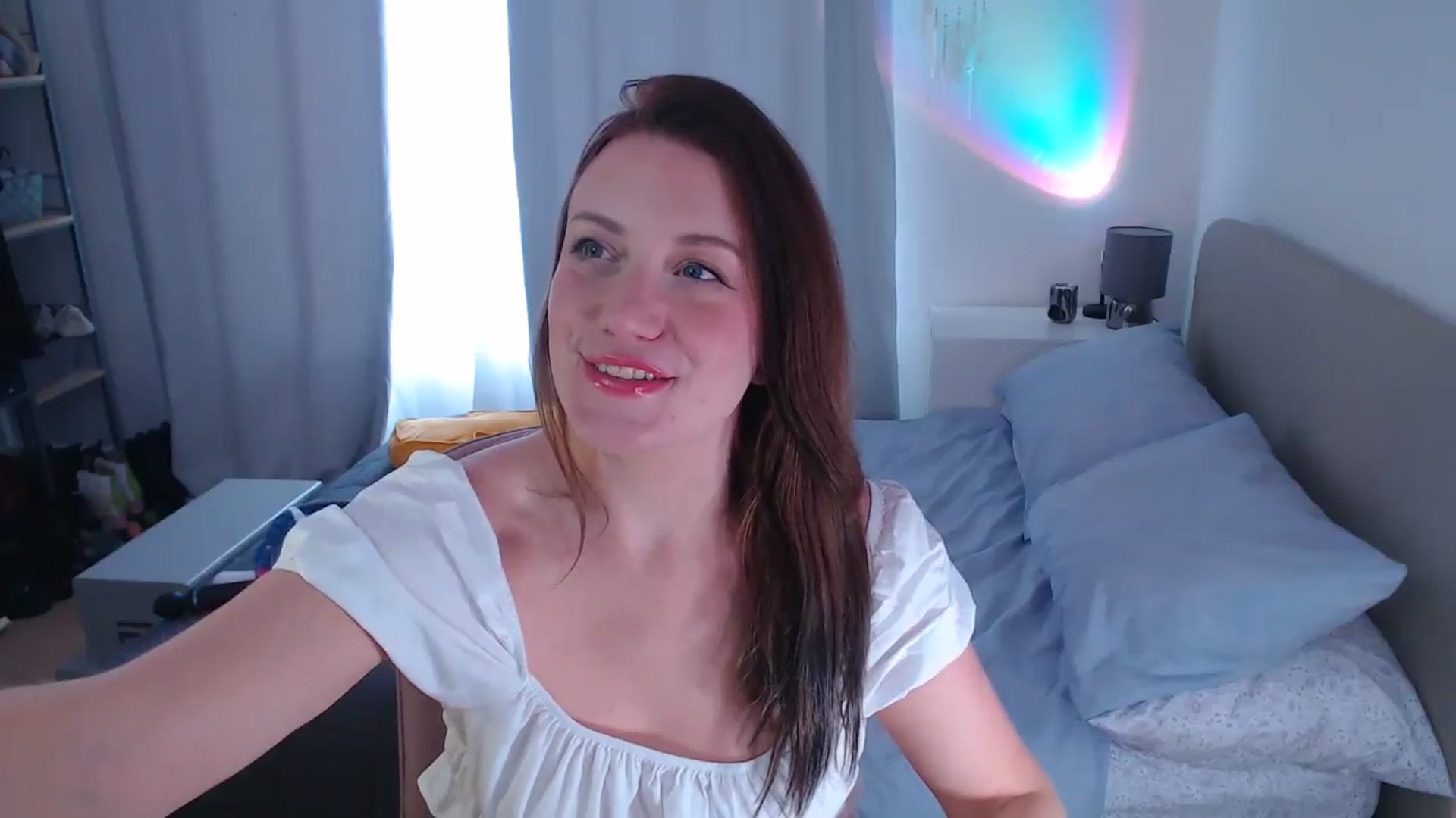 Gallery image thumbnail from xDaisyx's myfreecams stream on, 10/04/2024, 16:37 image 12 of 20