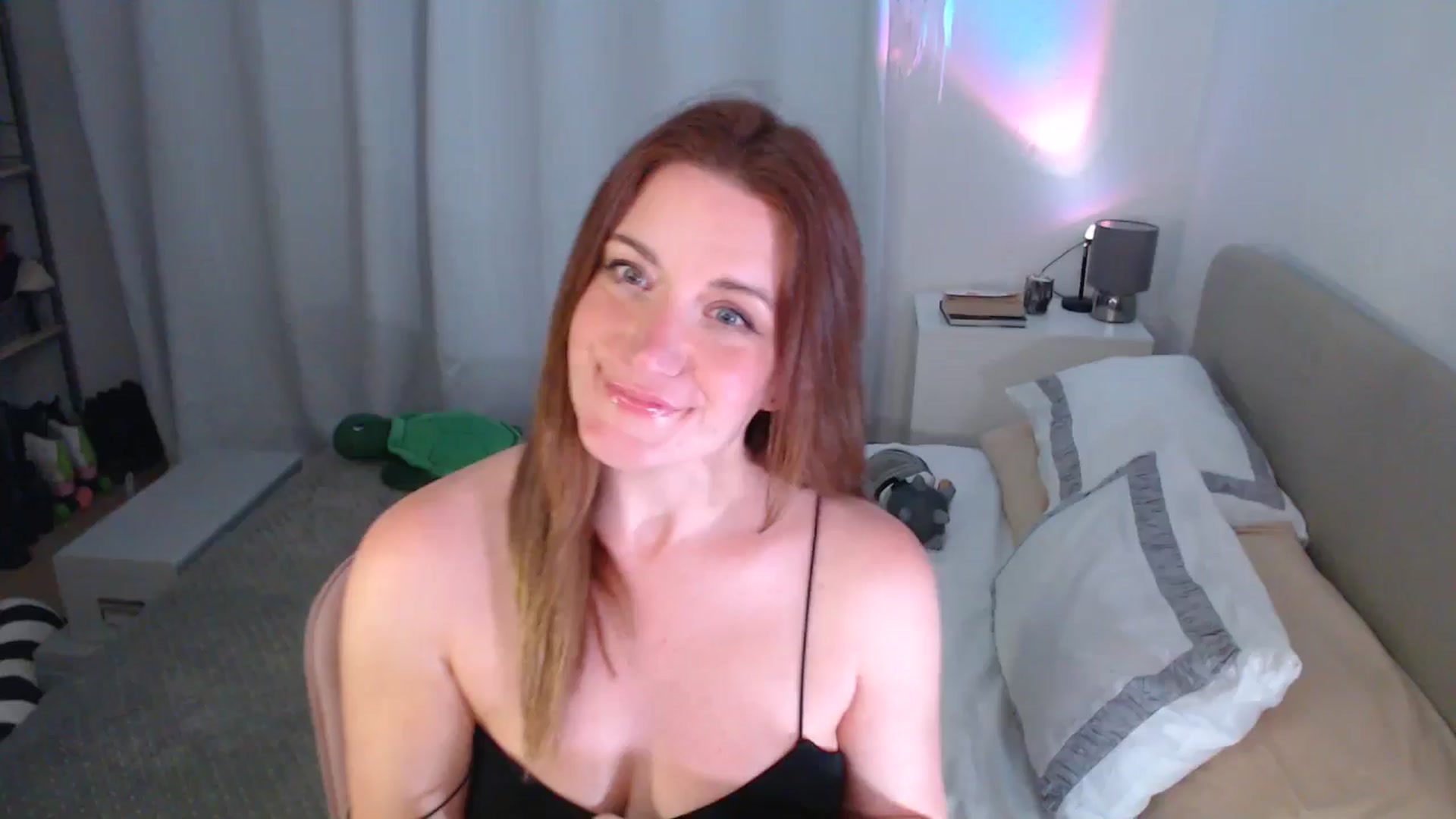 Gallery image thumbnail from xDaisyx's myfreecams stream on, 10/11/2024, 19:05 image 9 of 20