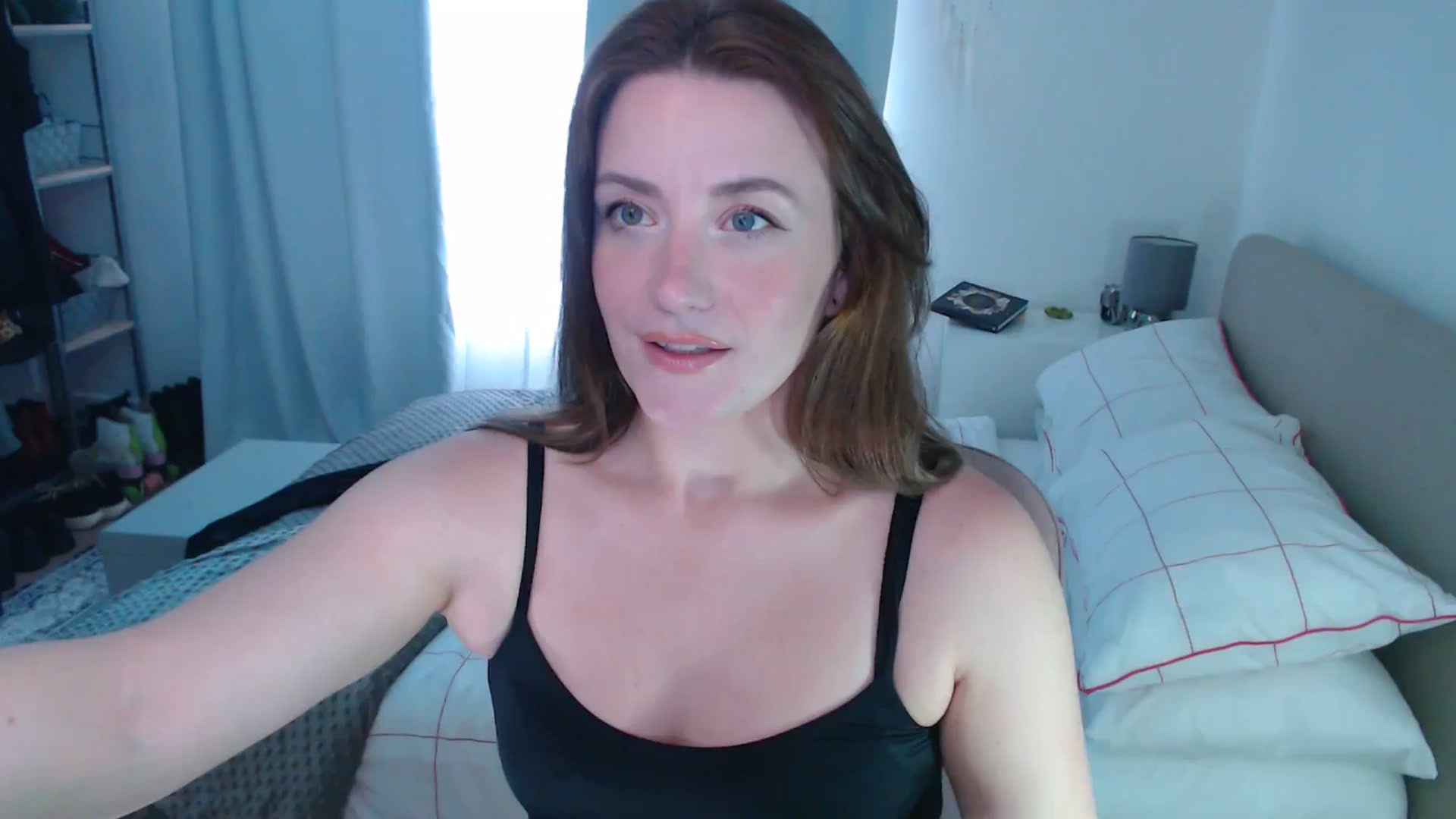 Gallery image thumbnail from xDaisyx's myfreecams stream on, 10/21/2024, 15:30 image 1 of 20