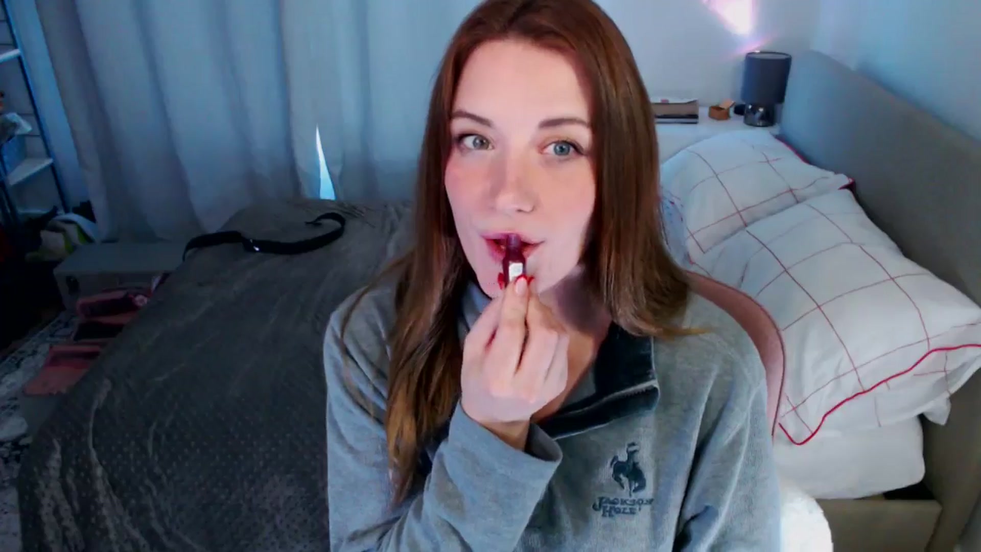 Gallery image thumbnail from xDaisyx's myfreecams stream on, 10/24/2024, 17:40 image 7 of 20