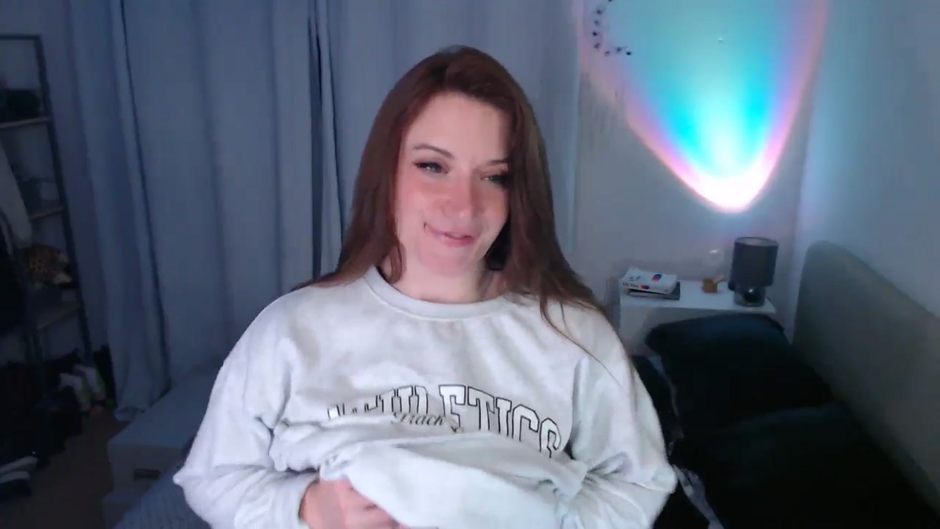 Gallery image thumbnail from xDaisyx's myfreecams stream on, 11/04/2024, 24:02 image 12 of 20