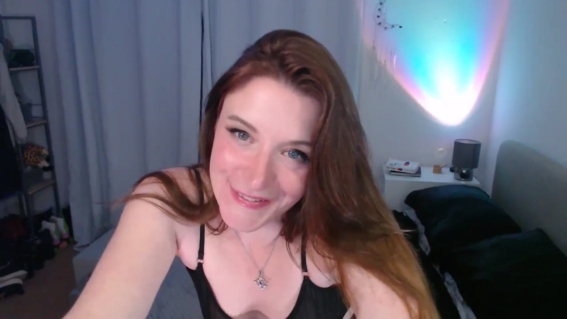 Gallery image thumbnail from xDaisyx's myfreecams stream on, 11/04/2024, 24:02 image 4 of 20