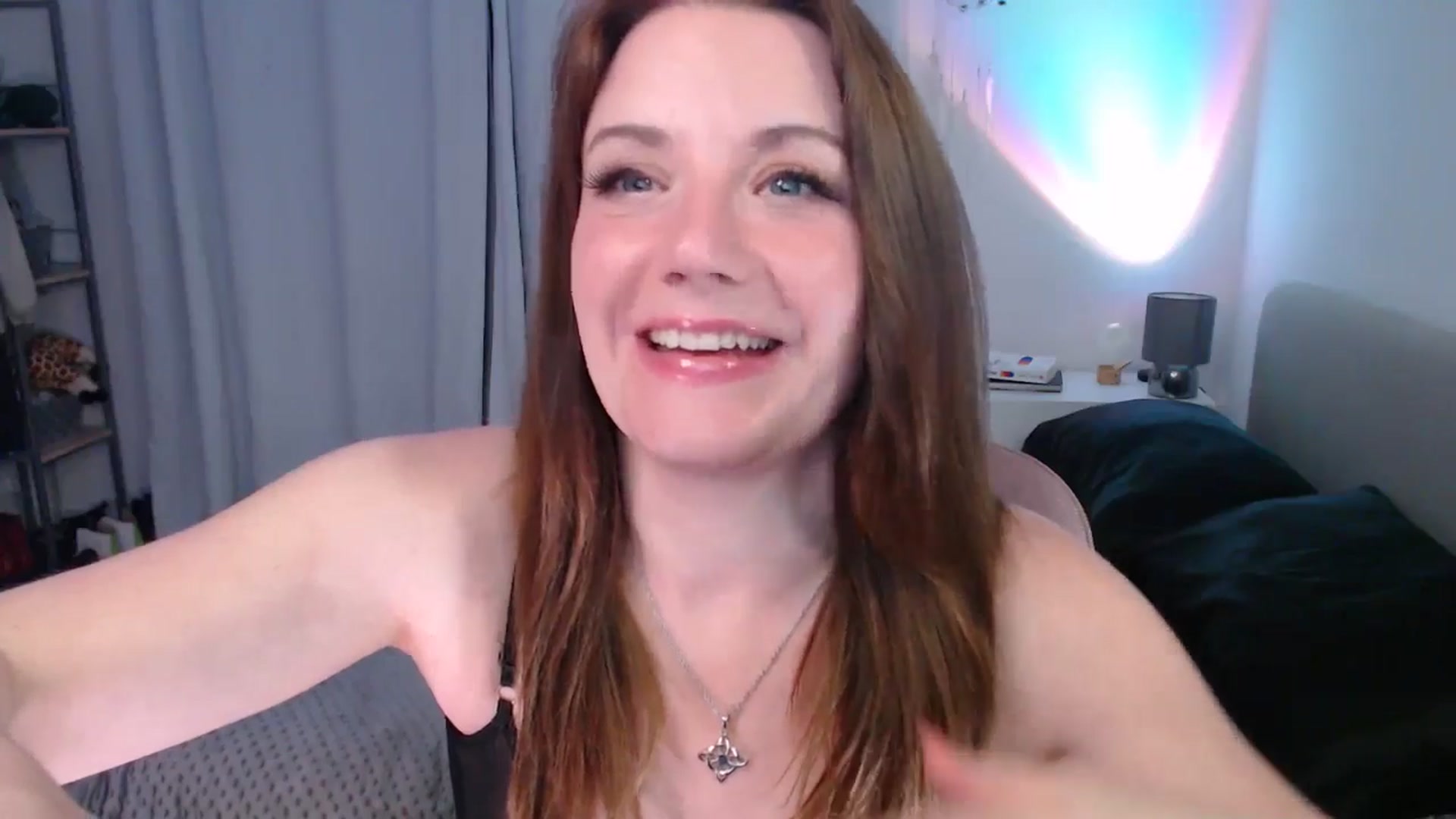 Gallery image thumbnail from xDaisyx's myfreecams stream on, 11/04/2024, 24:02 image 6 of 20