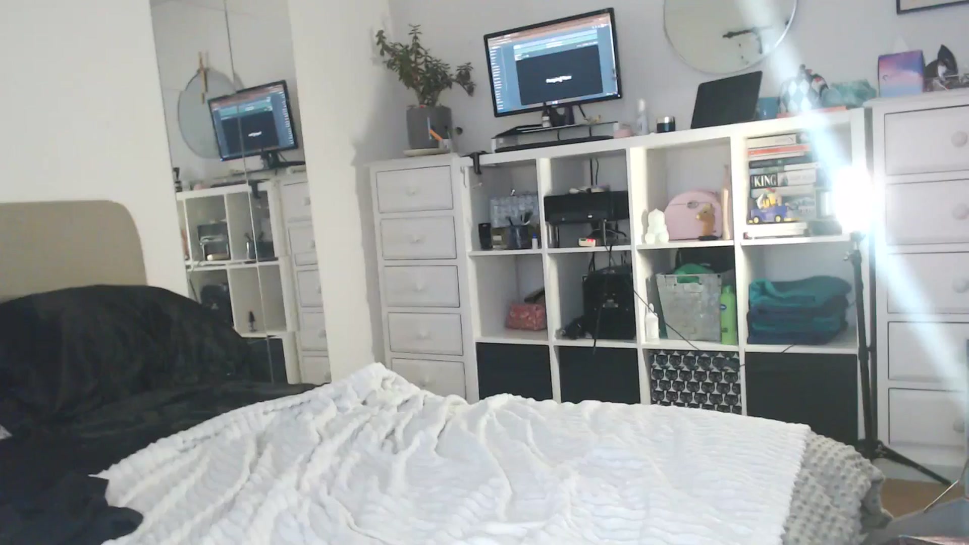 Gallery image thumbnail from xDaisyx's myfreecams stream on, 11/05/2024, 15:15 image 10 of 20