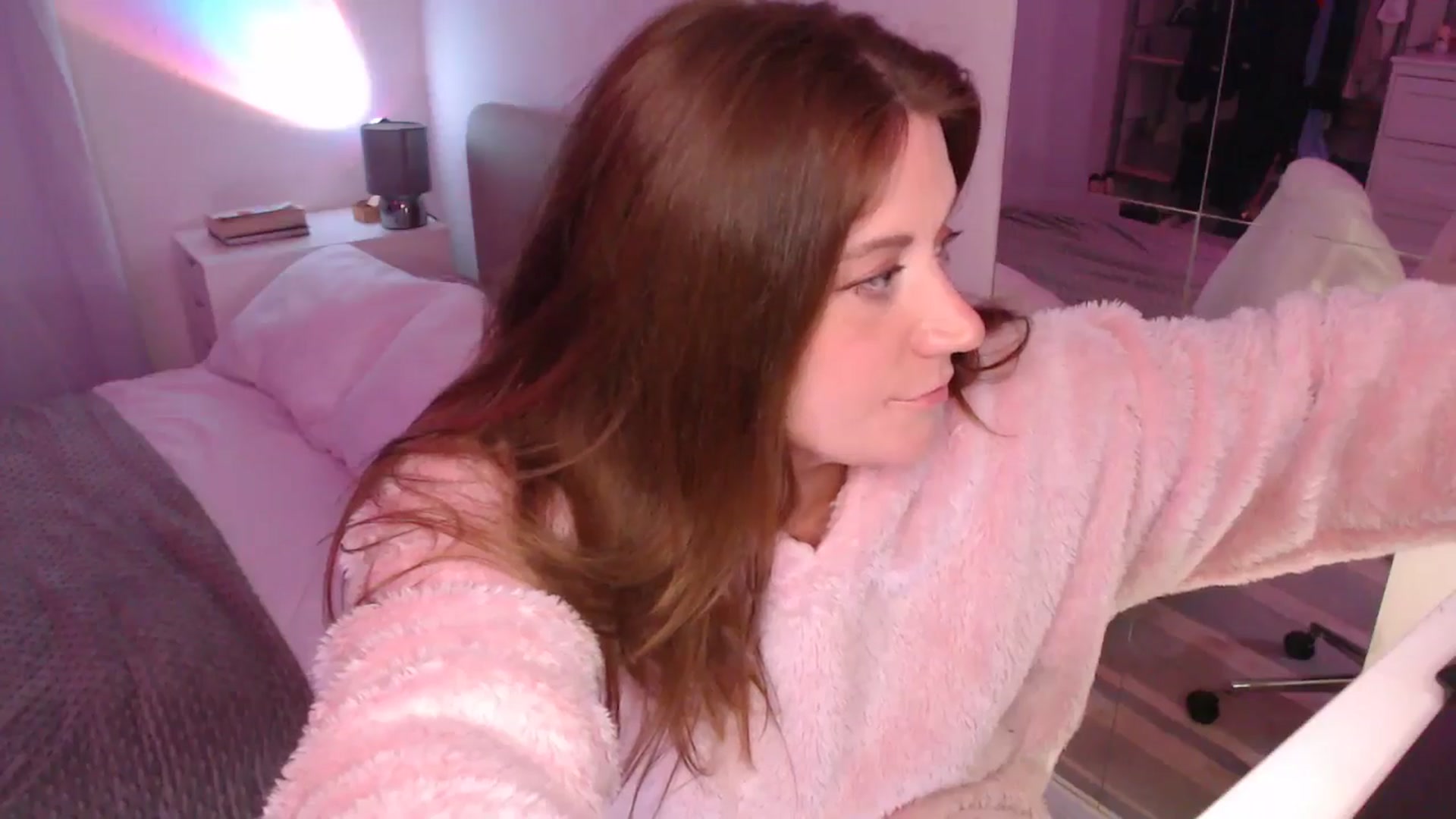 Gallery image thumbnail from xDaisyx's myfreecams stream on, 11/11/2024, 21:19 image 10 of 20
